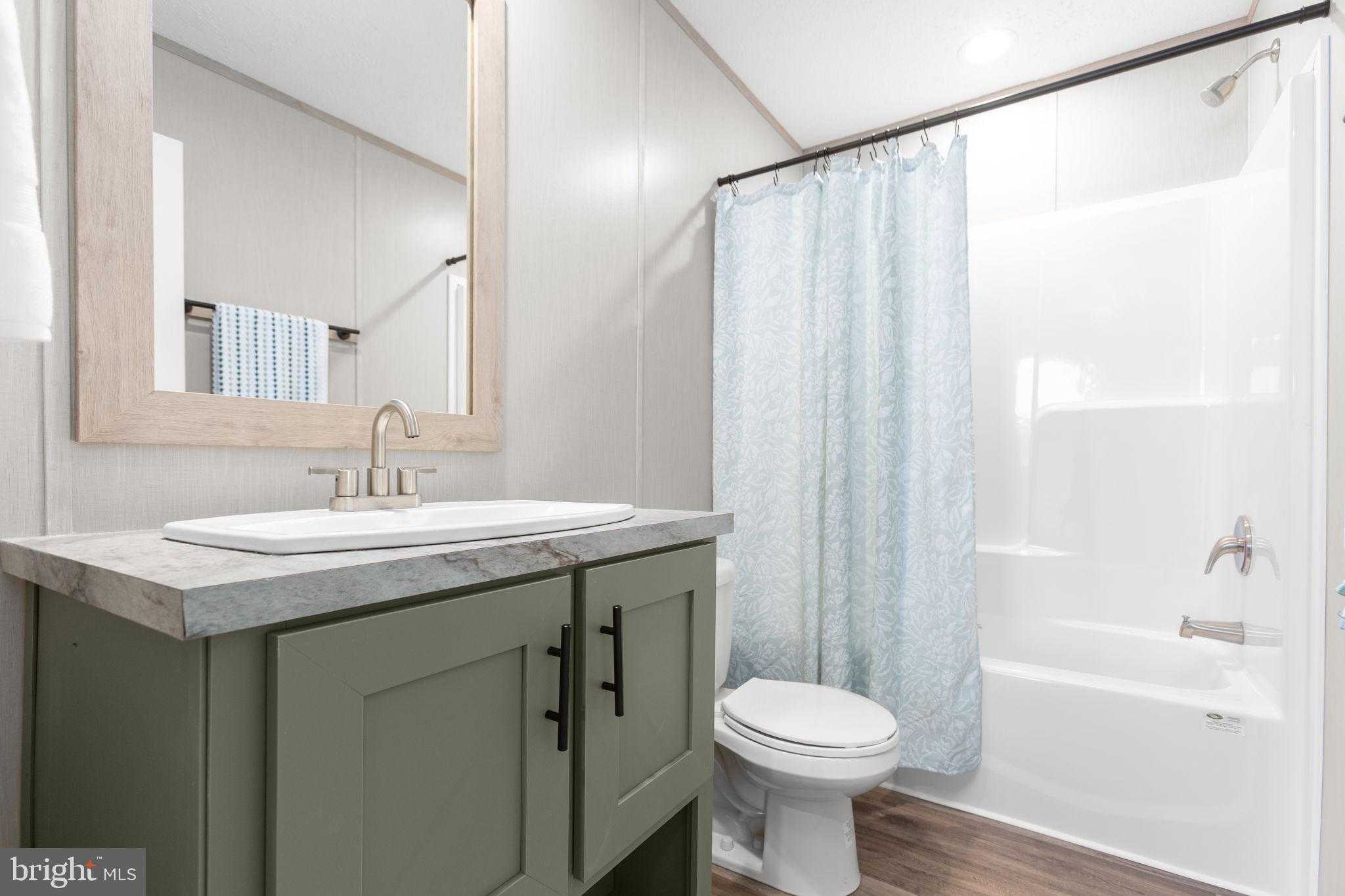 Moorefield Rd photo 28