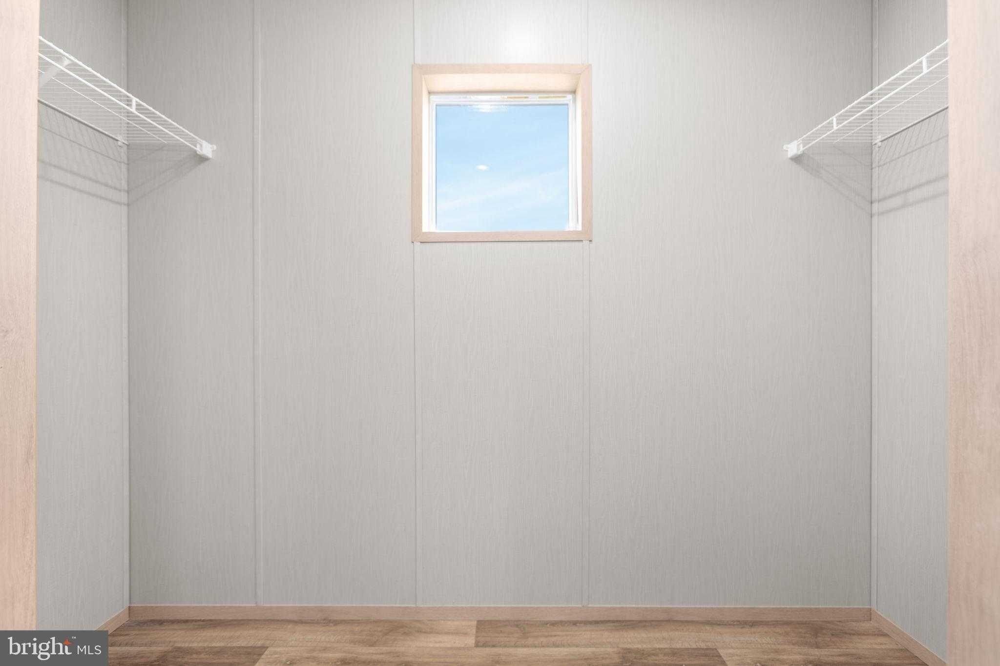 Moorefield Rd photo 35