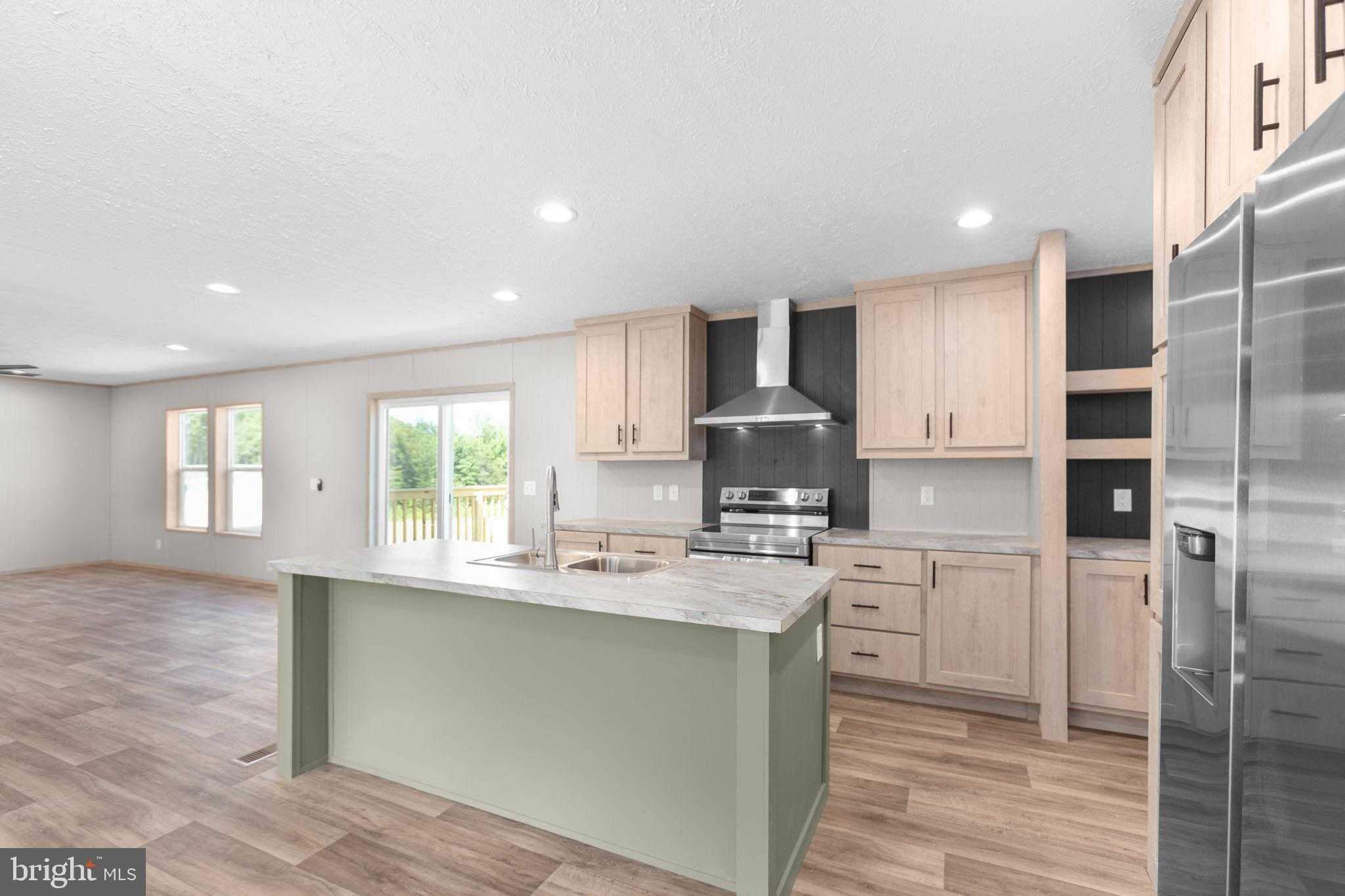 Moorefield Rd photo 8