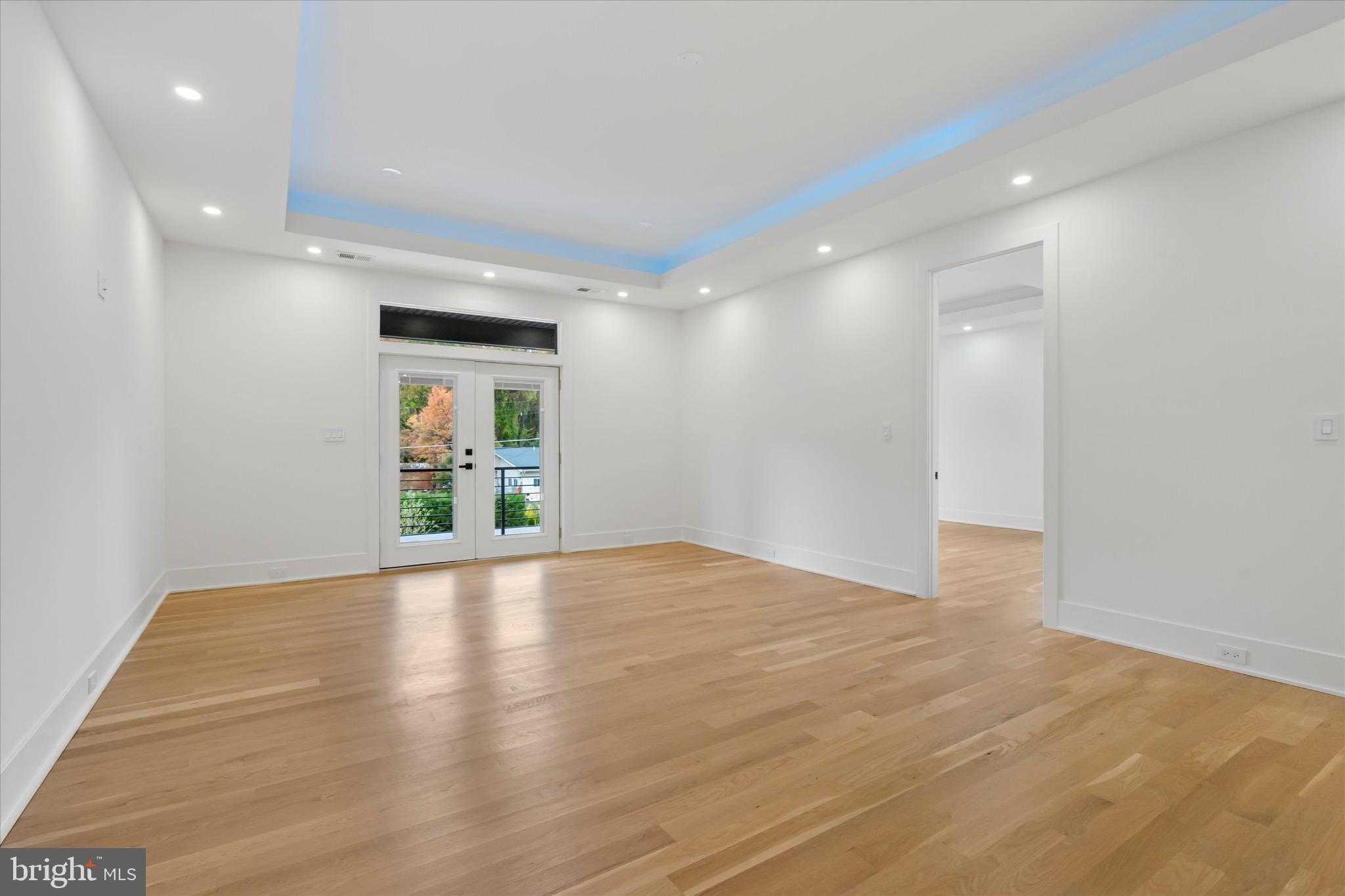 1832 Pimmit Dr photo 12