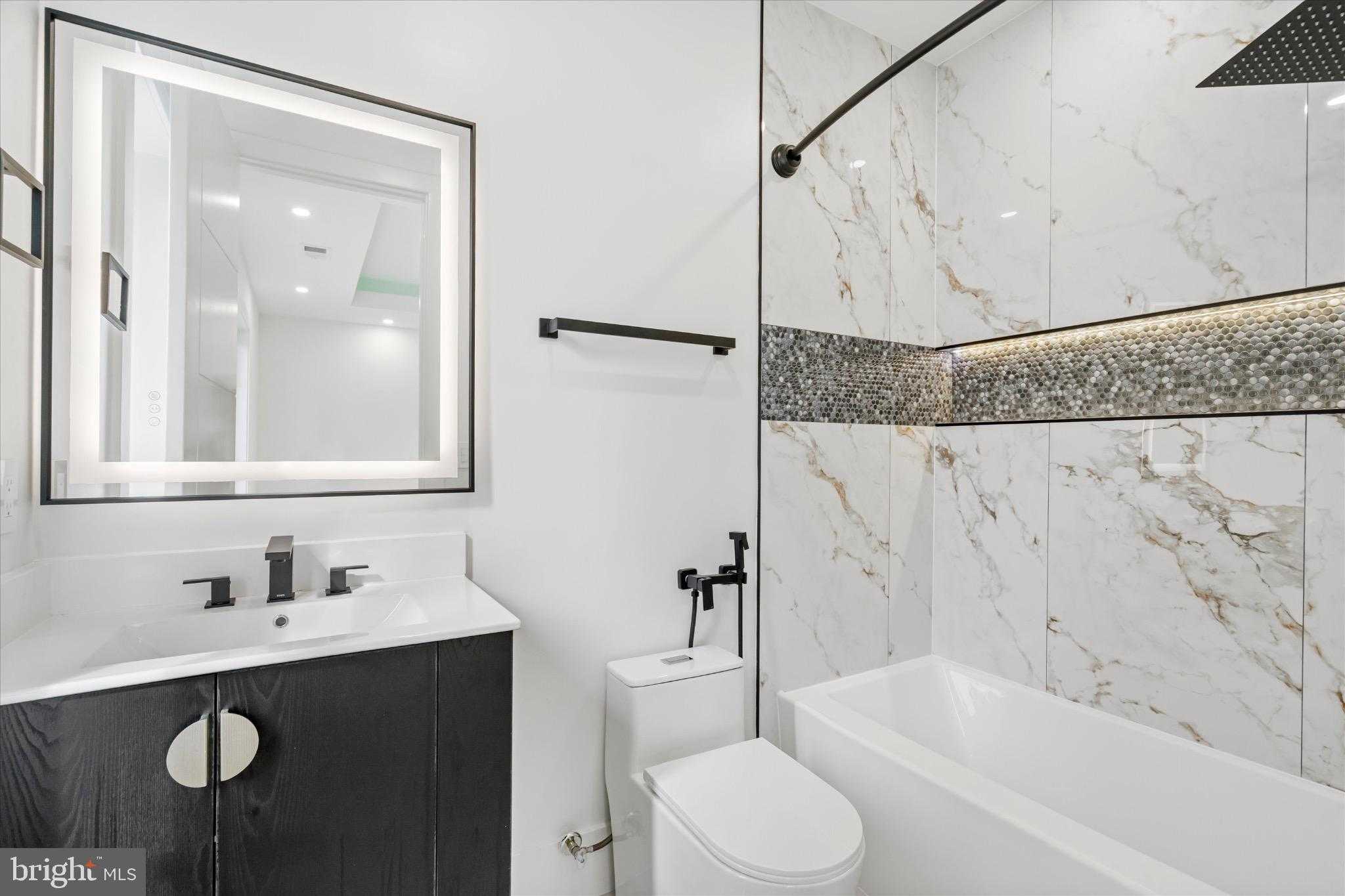 1832 Pimmit Dr photo 25