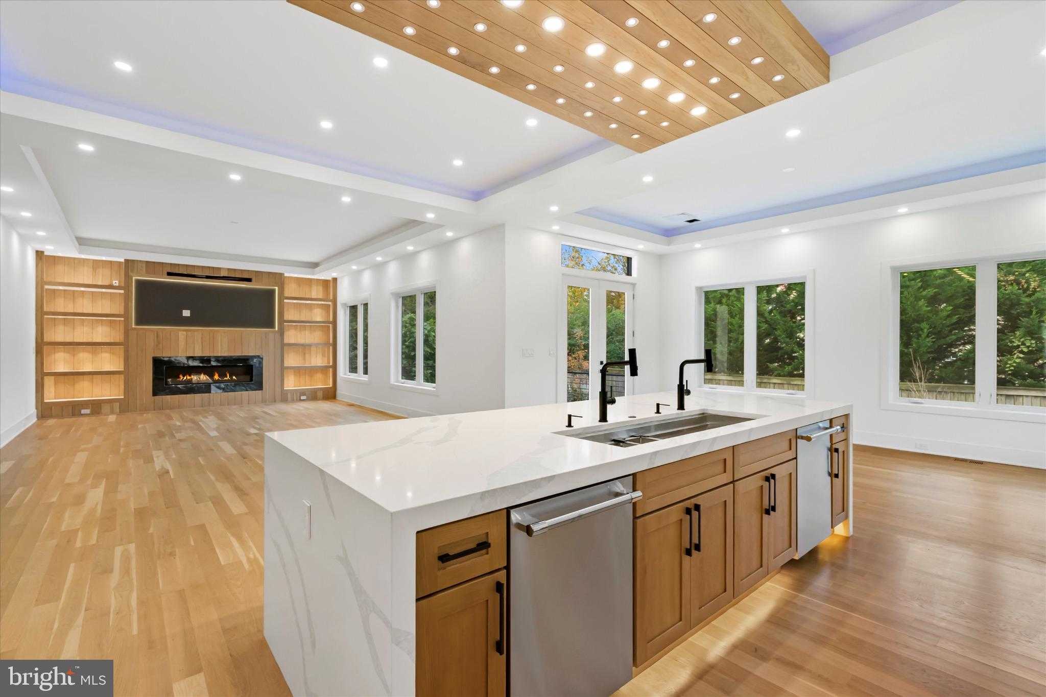 1832 Pimmit Dr photo 27