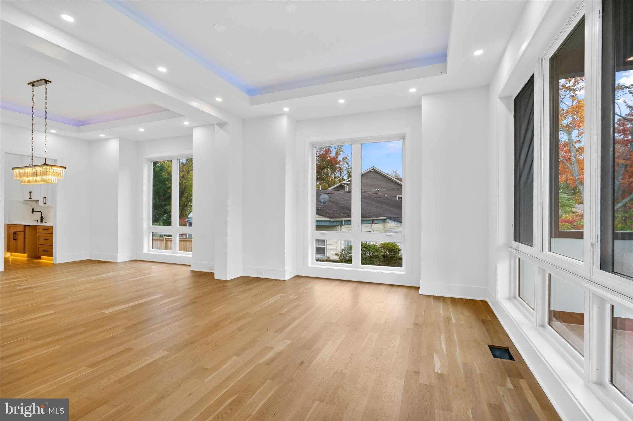 1832 Pimmit Dr photo 6