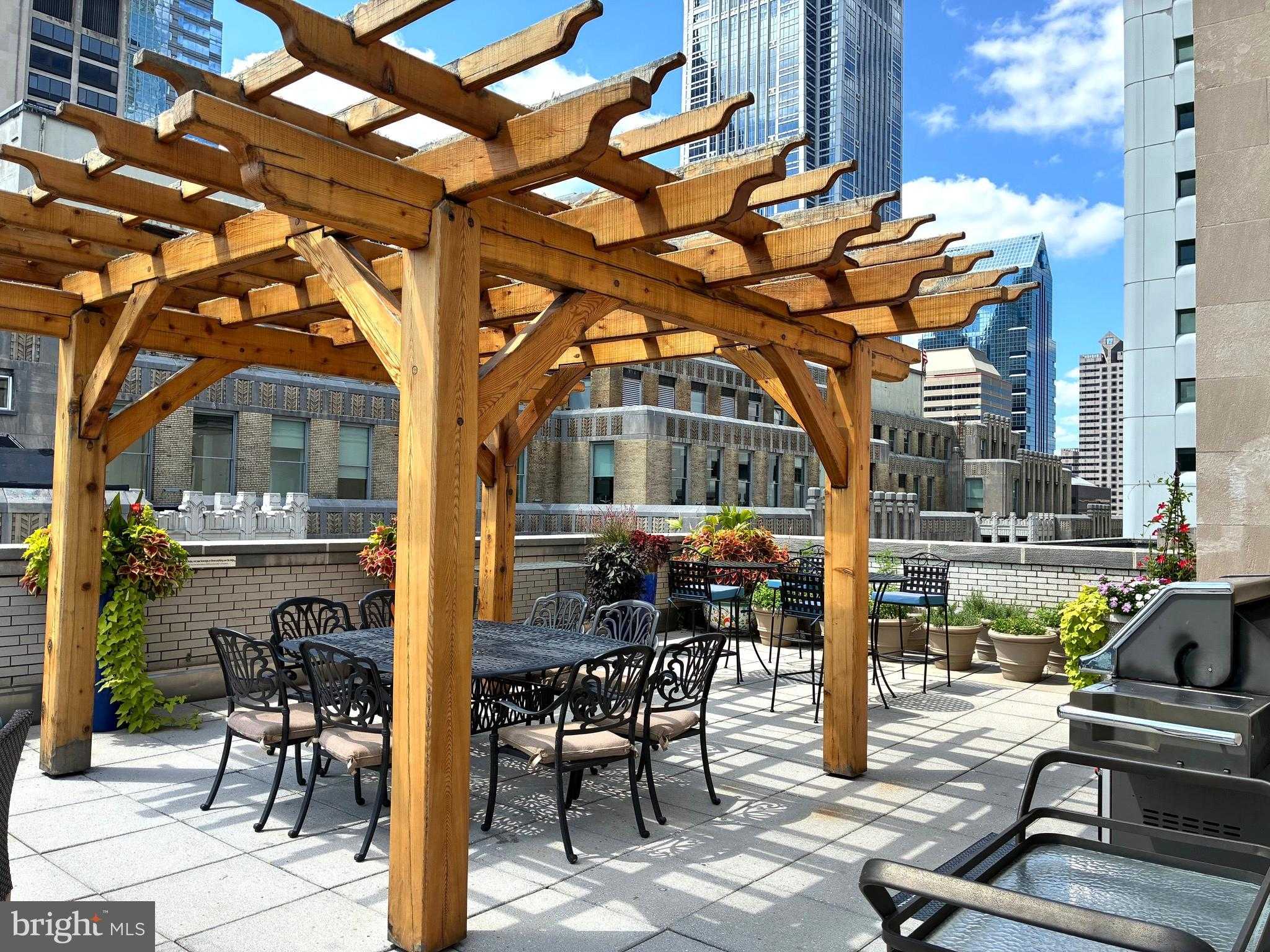 1600 Arch St Apt 1602 photo 18