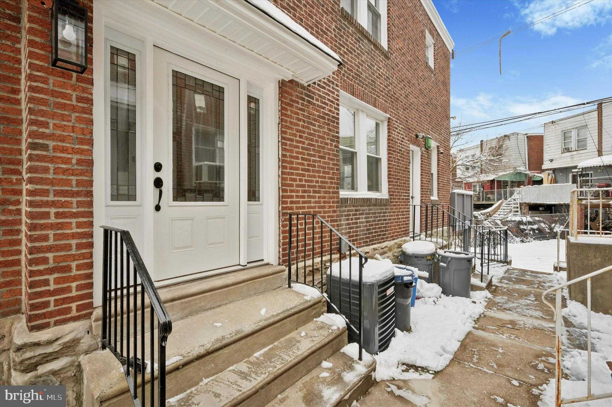 6866 N 19th St photo 4