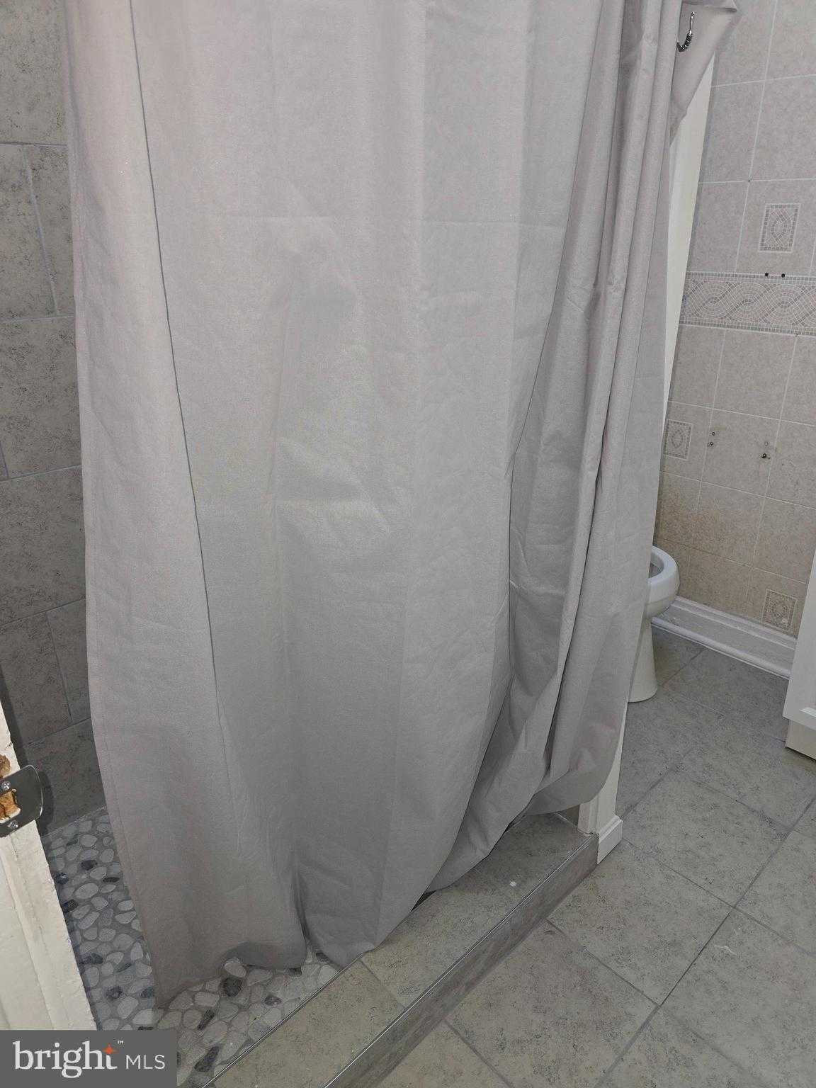 1711 Homestead St photo 14