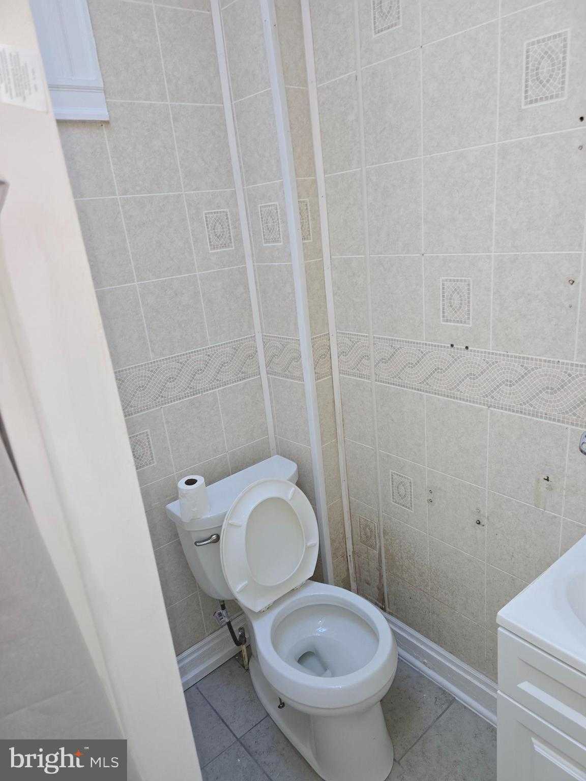 1711 Homestead St photo 15