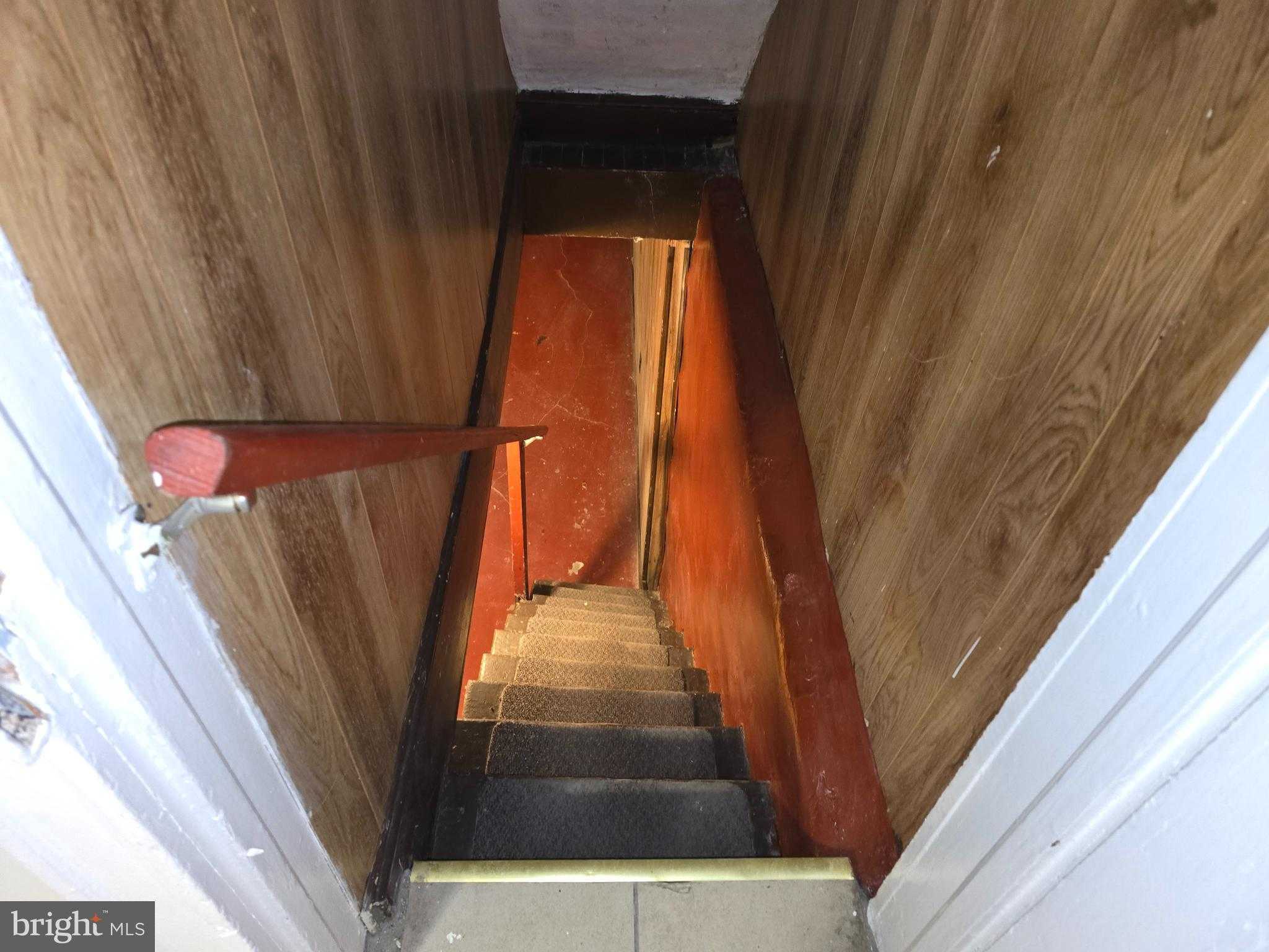 1711 Homestead St photo 18