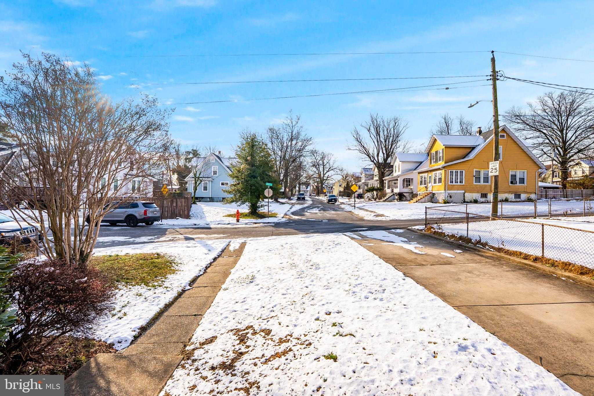 608 Harwood Ave photo 8