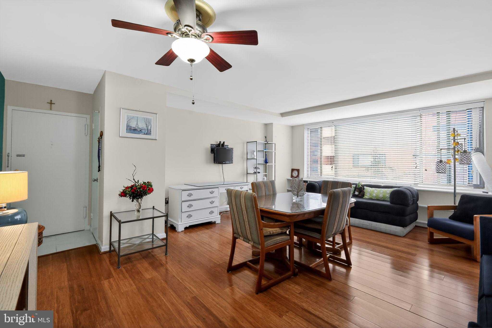 1121 Arlington Blvd Apt 706 photo 10