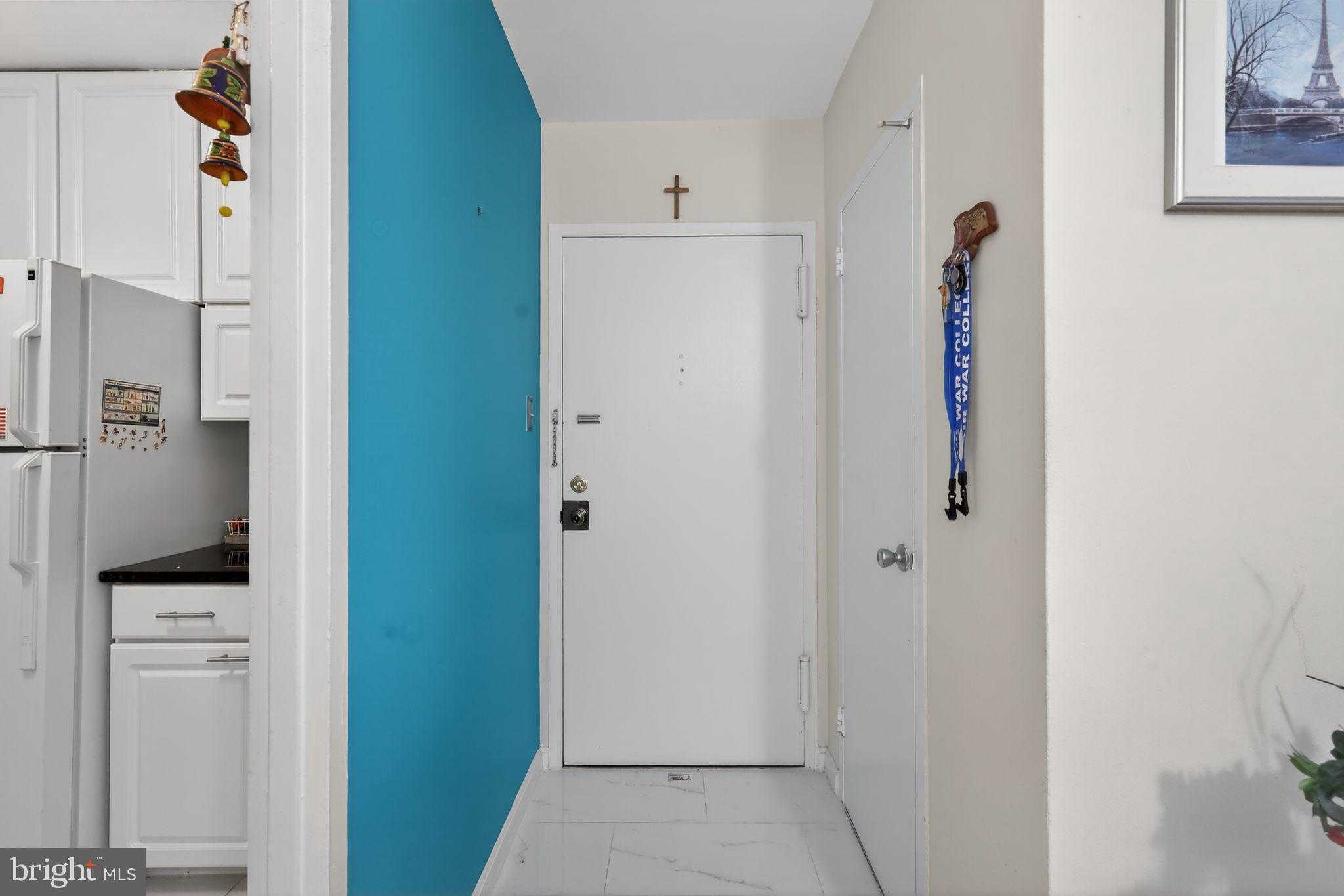 1121 Arlington Blvd Apt 706 photo 17