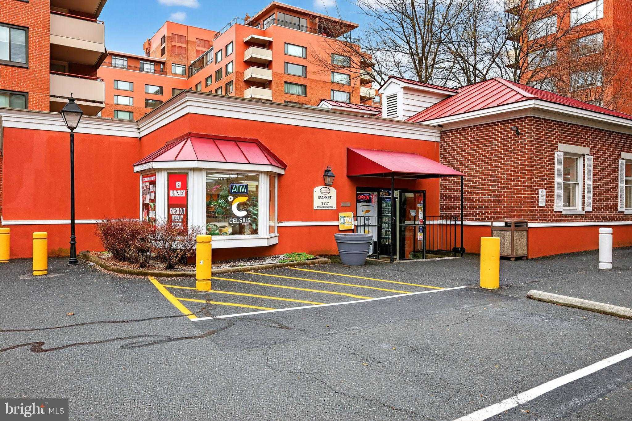 1121 Arlington Blvd Apt 706 photo 33