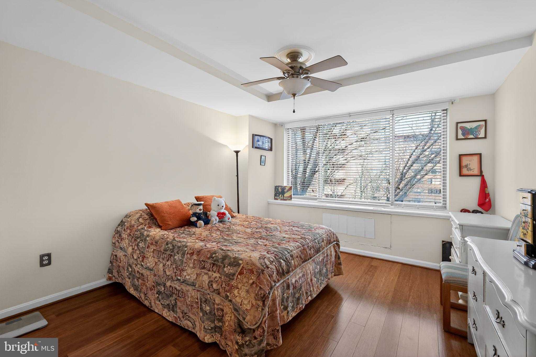 1121 Arlington Blvd Apt 706 photo 9