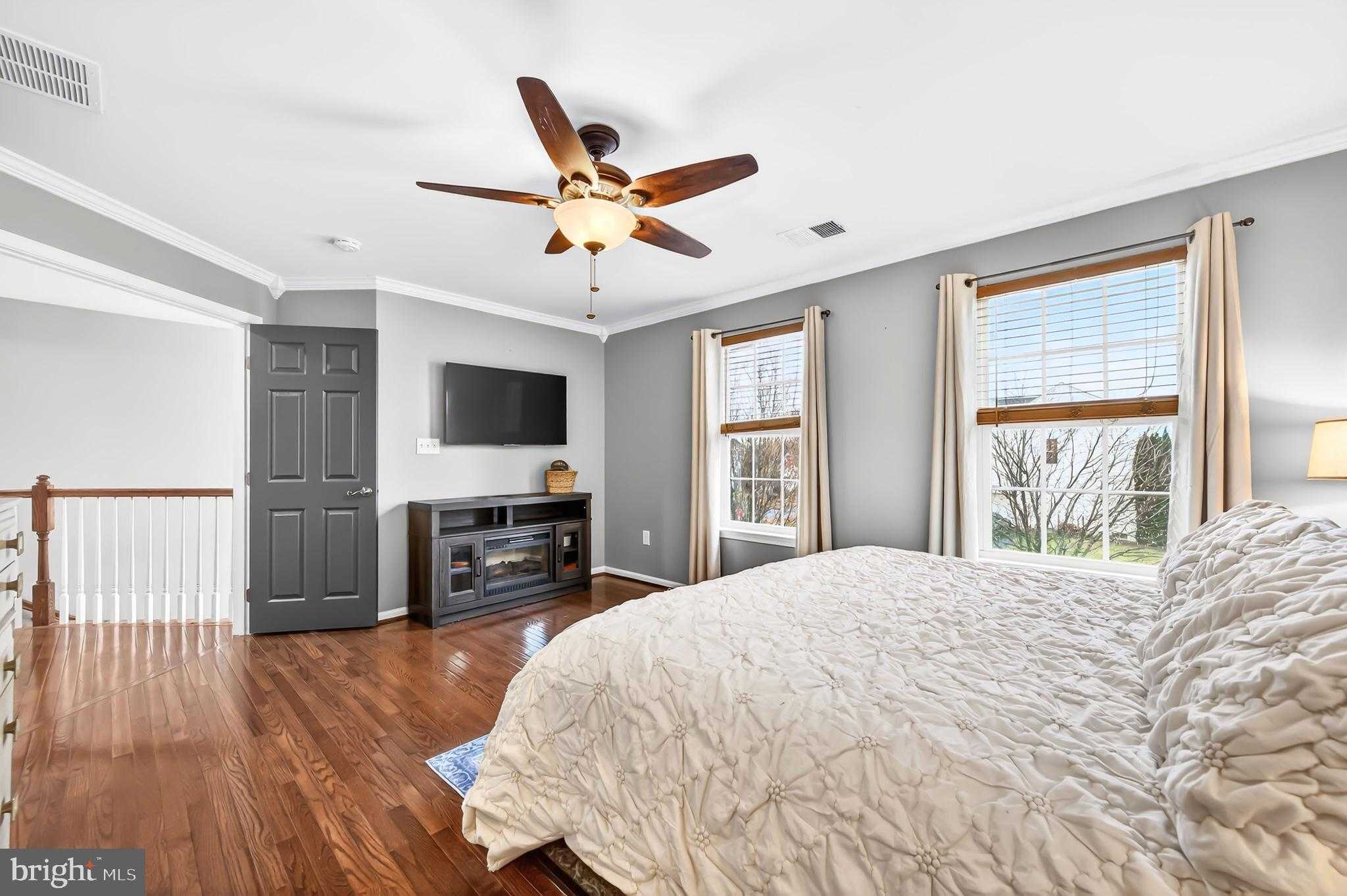 218 Camelot Dr photo 26