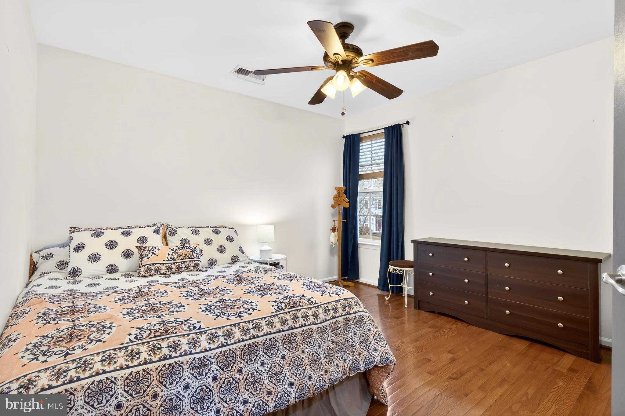 218 Camelot Dr photo 32