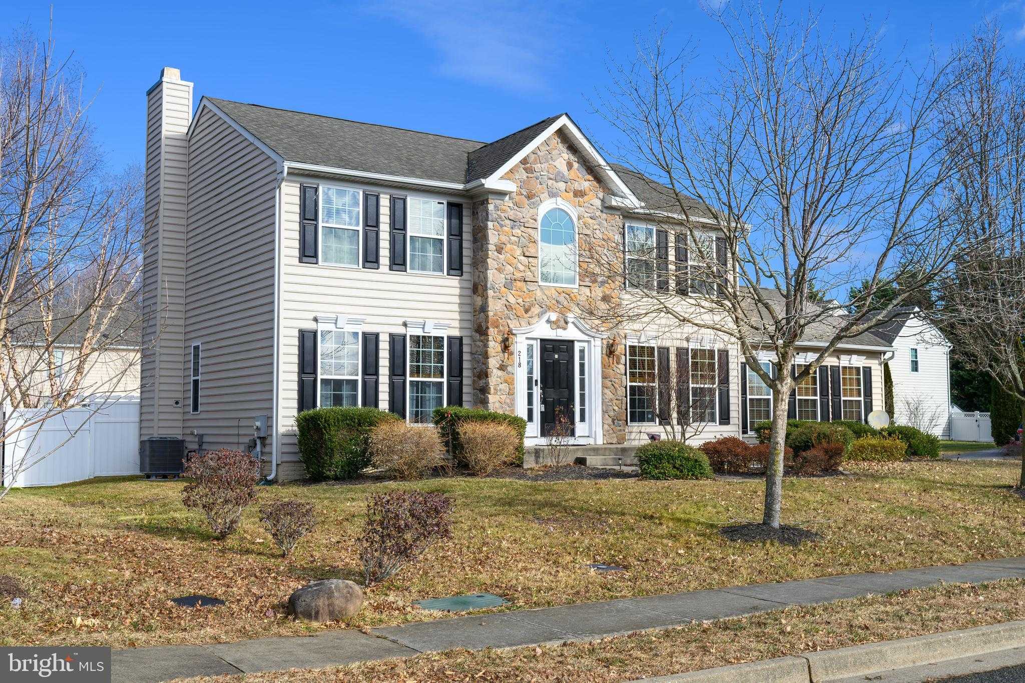 218 Camelot Dr photo 43