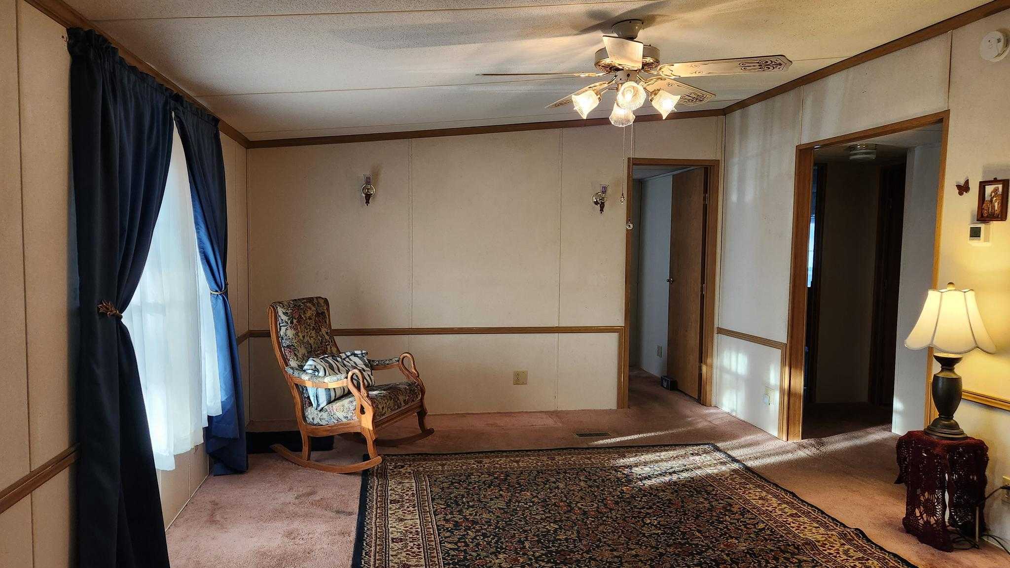 14706 Uhl Hwy SE photo 4