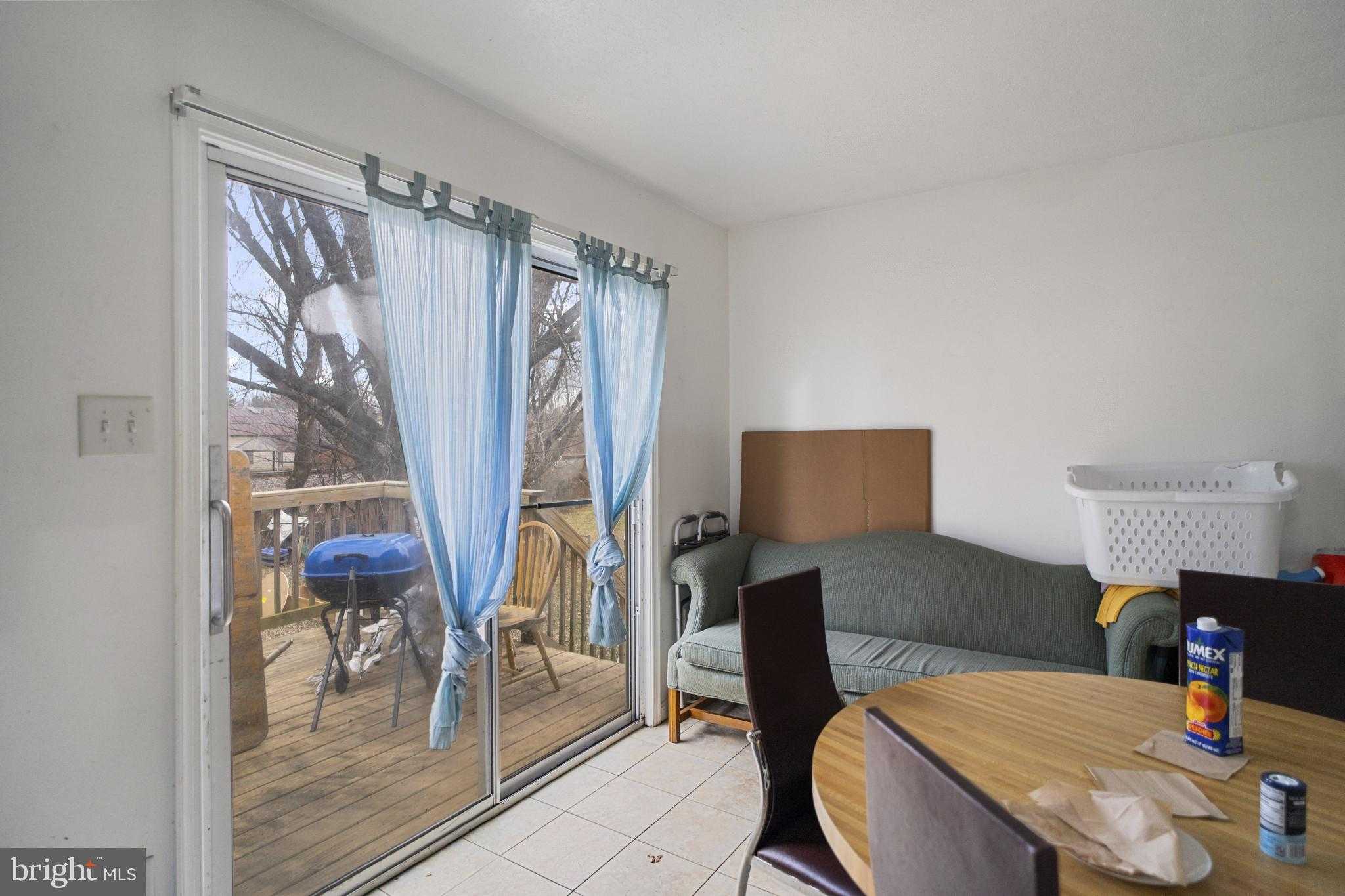 1909 Hanover Pike photo 6