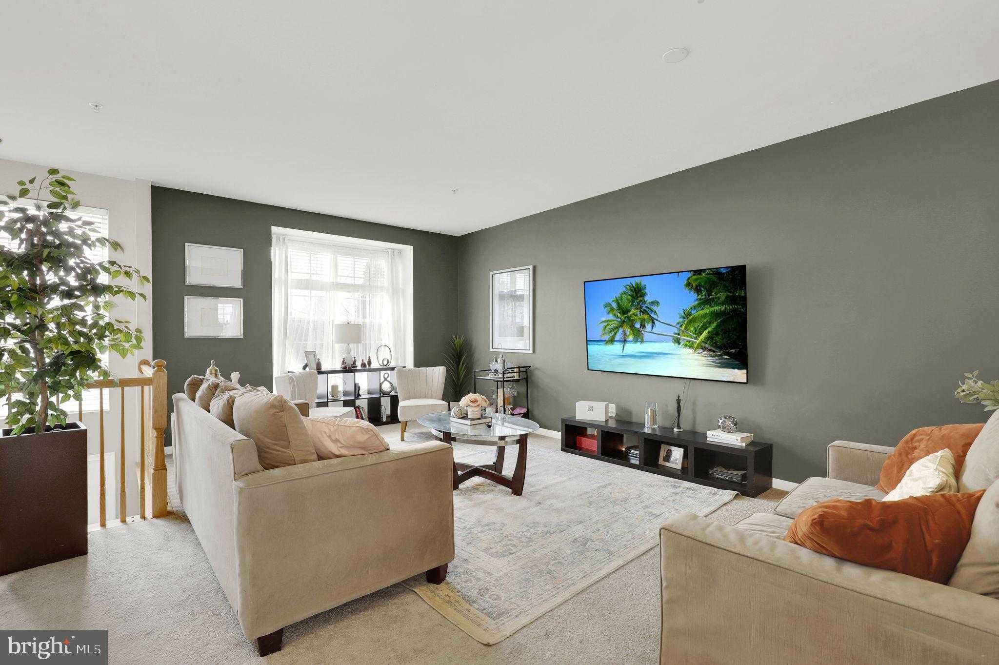 1949 Fieldstone Way photo 3