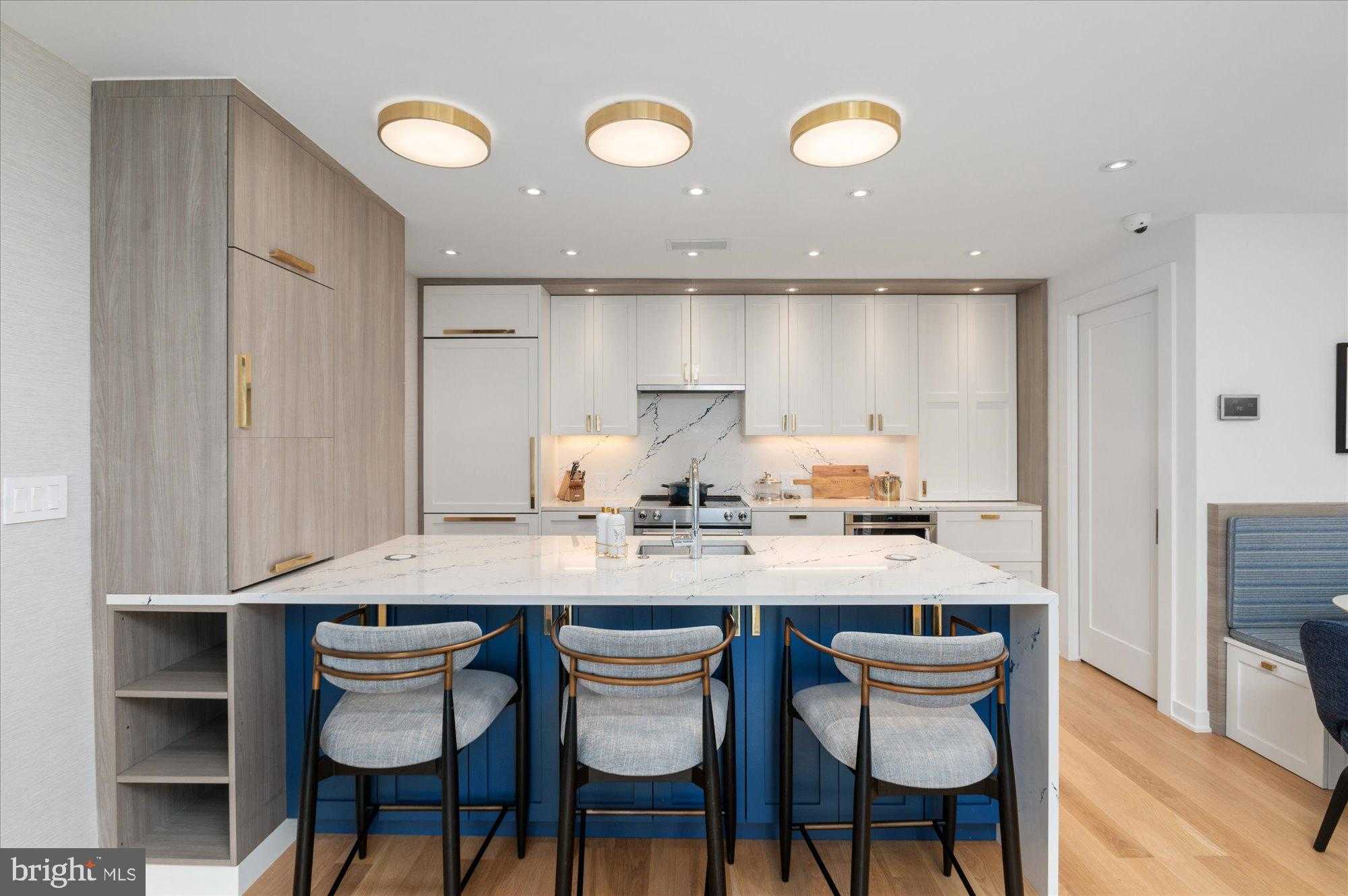 7313 Woodmont Ave photo 8