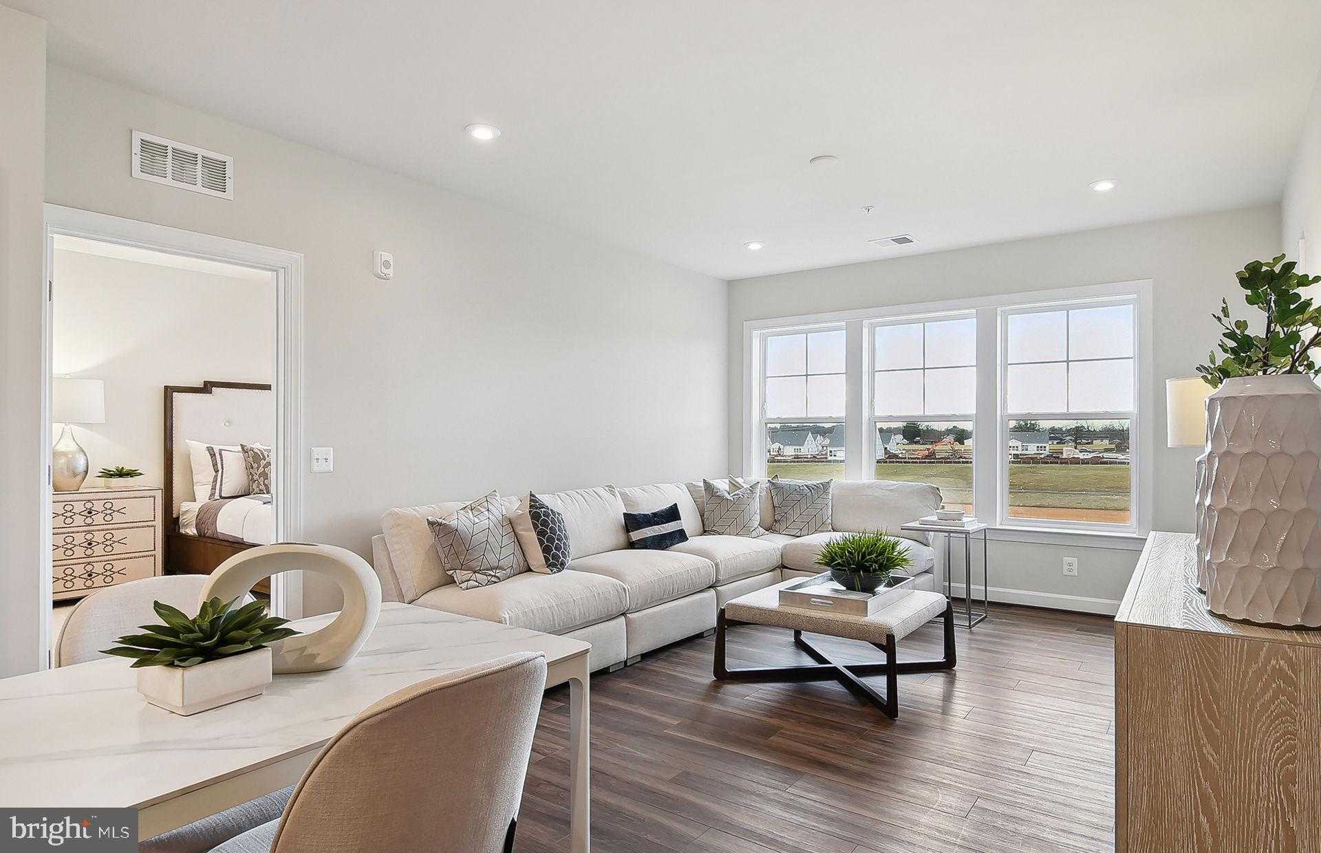 Moonstone Dr photo 7