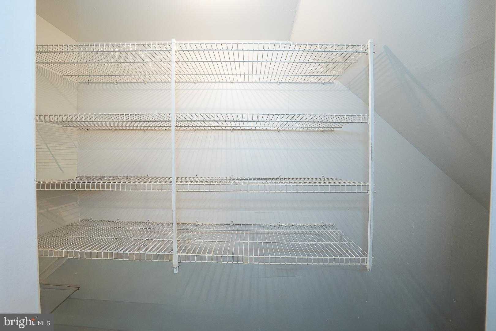 1750 Oakwood Ter photo 20