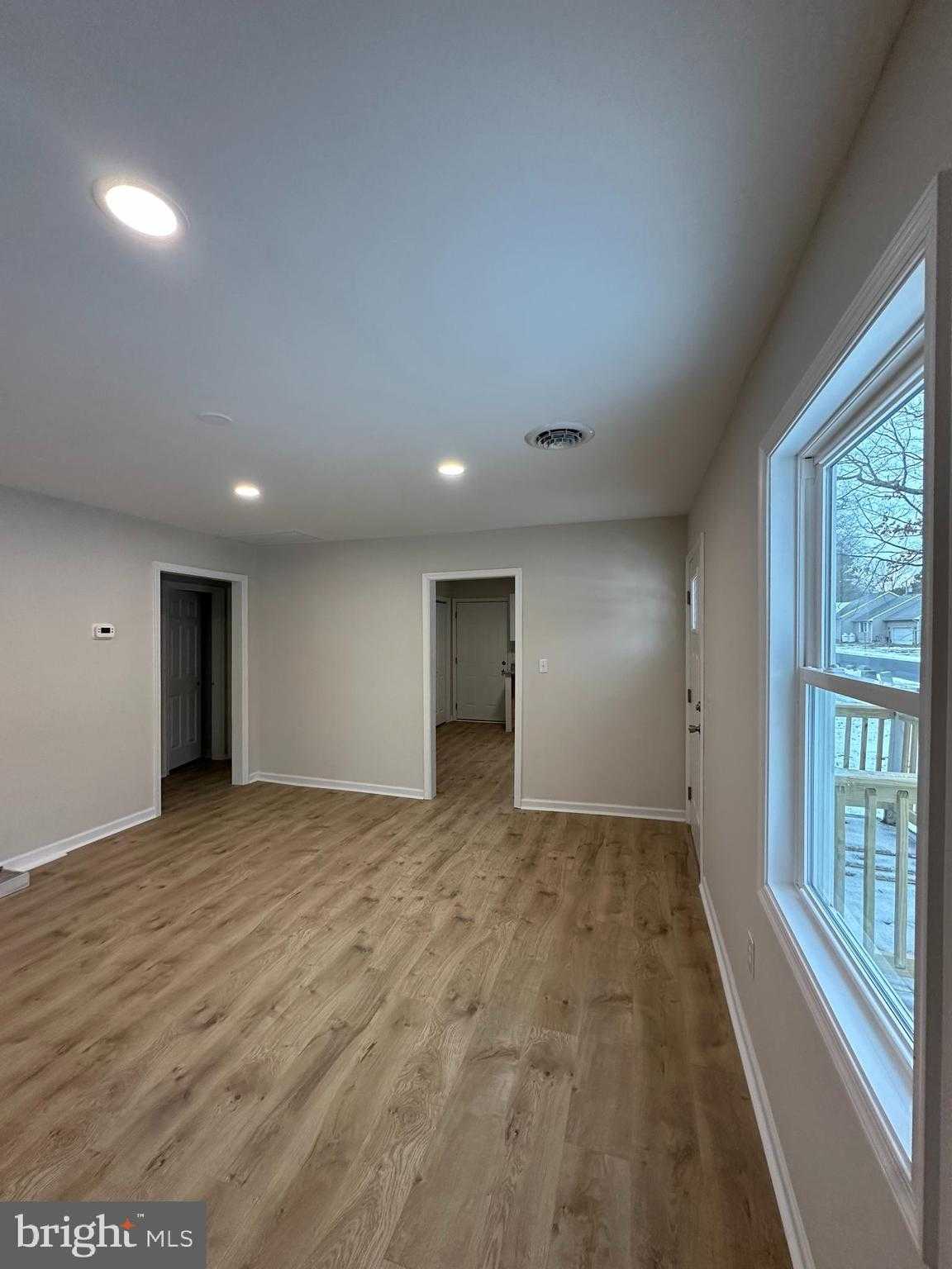 906 Powhatan Blvd photo 6