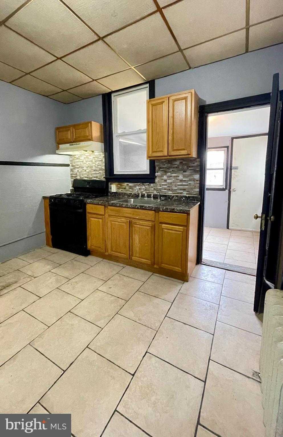 5009 N 16th St photo 11