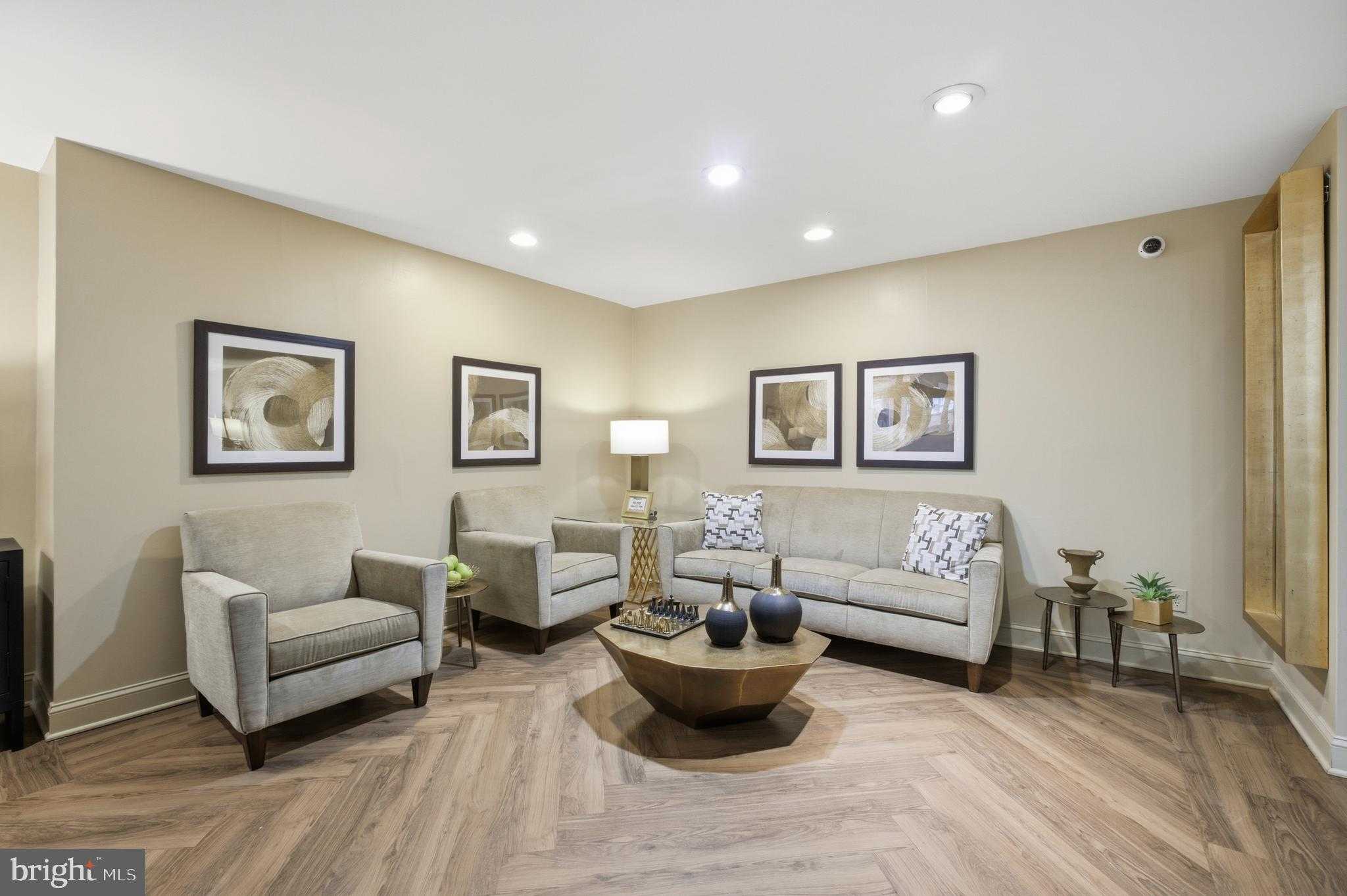 1680 Huntingdon Pike photo 3