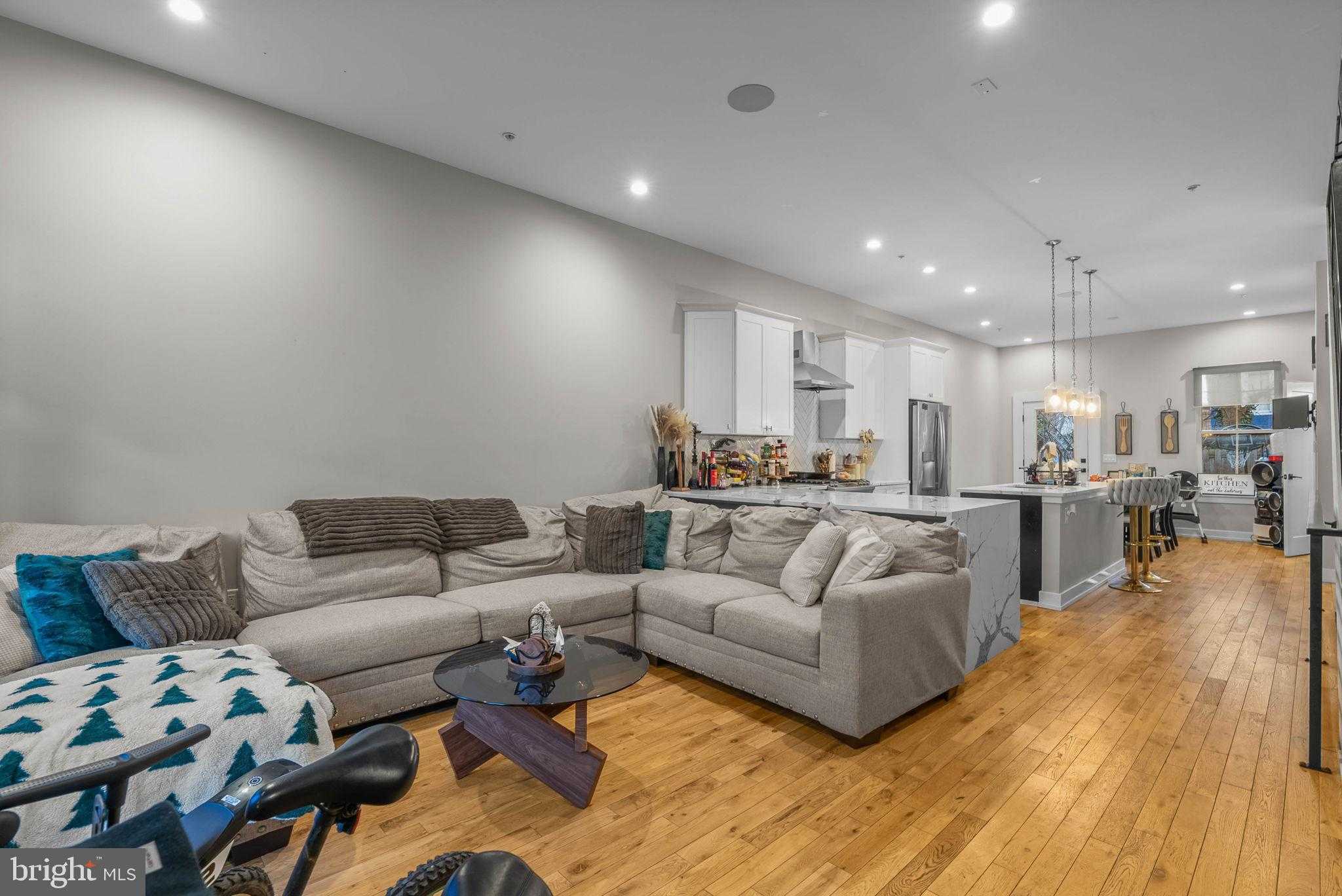 1517 N 27th St photo 2