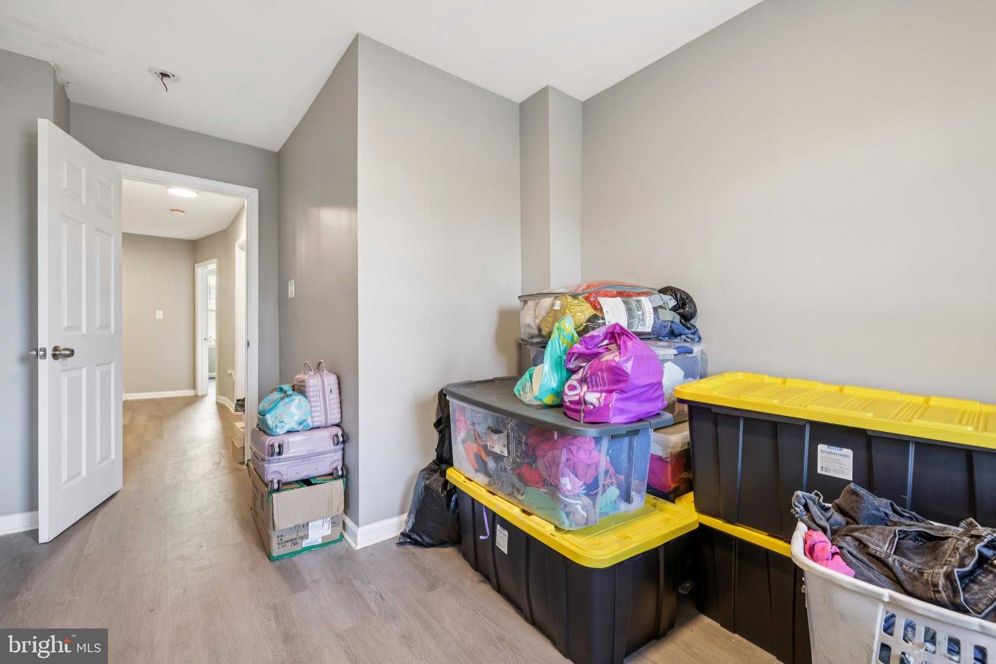 2820 Brighton St photo 20