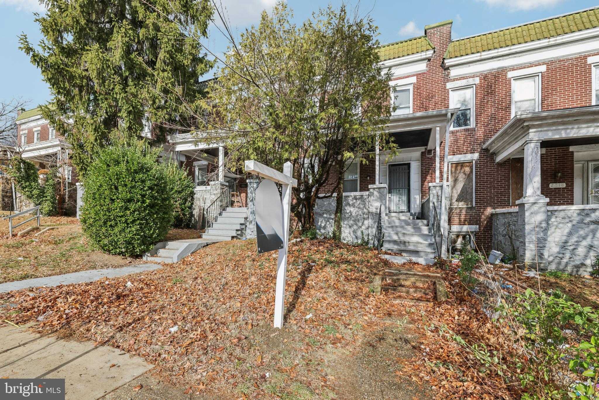 2820 Brighton St photo 4