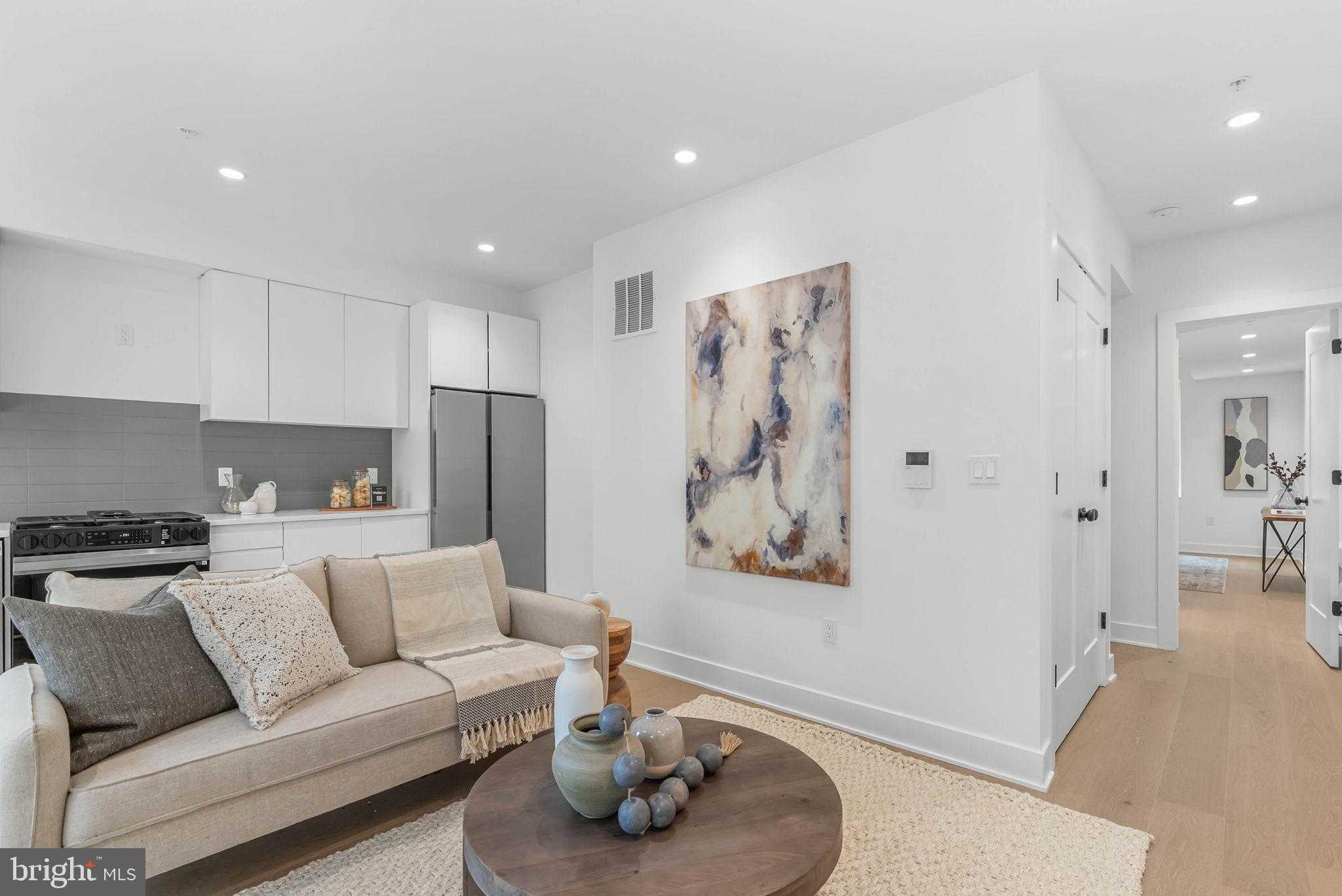 635 N 7th St photo 7