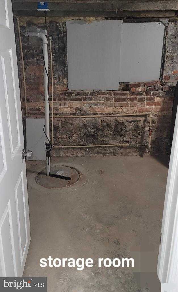 1534 Poplar Grove St photo 30