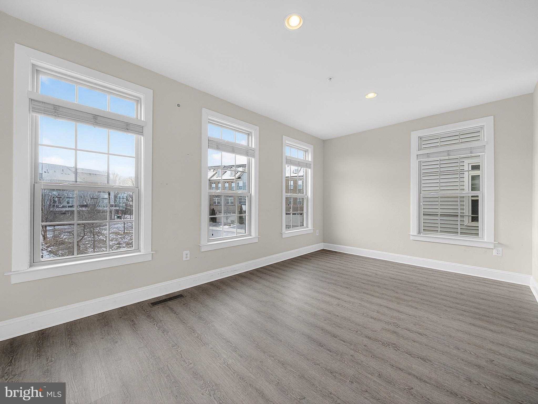 2914 Middleham CT photo 15