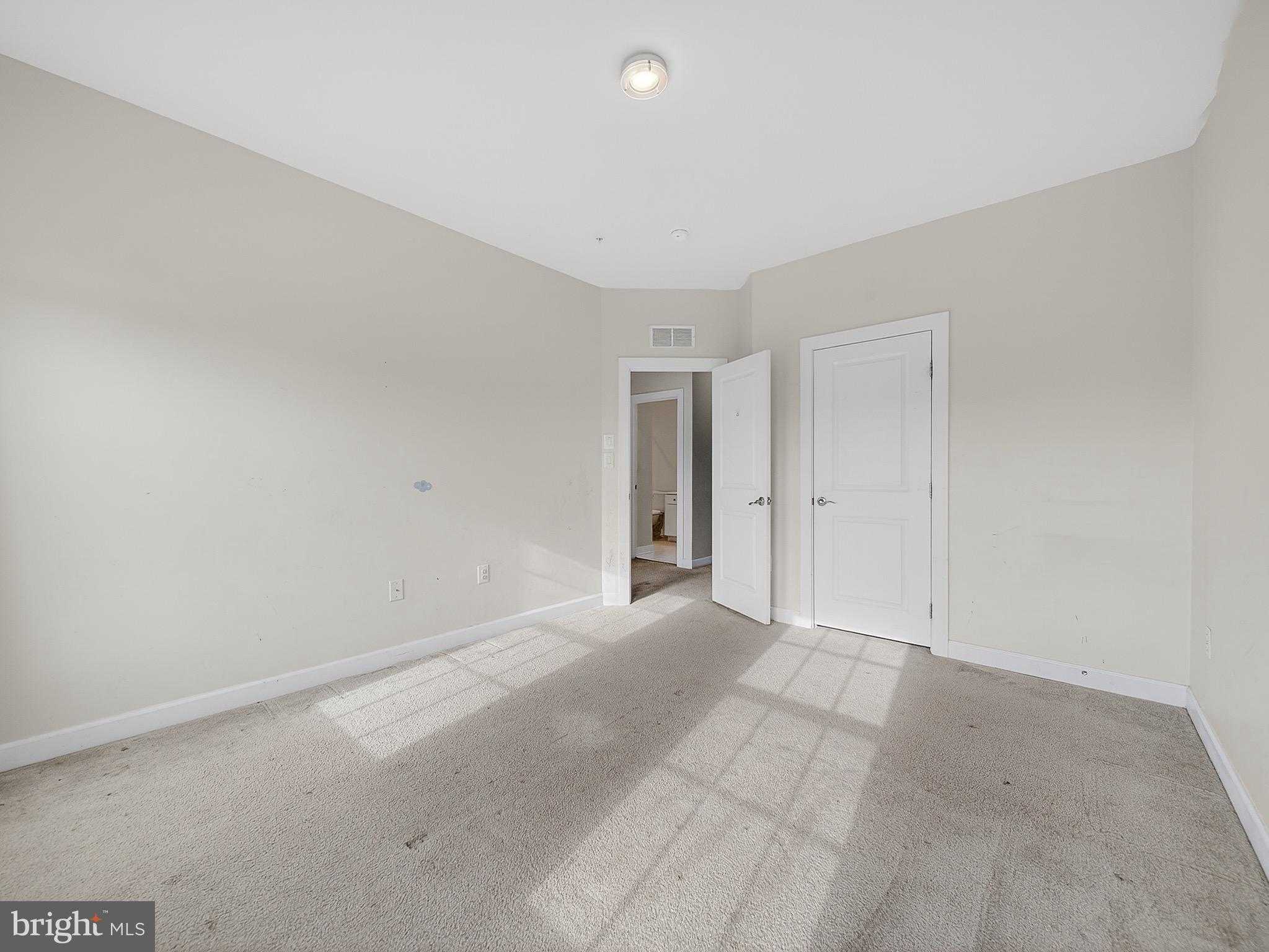 2914 Middleham CT photo 21