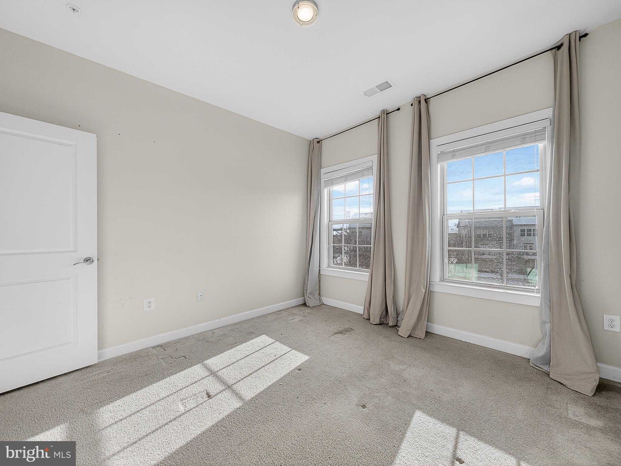 2914 Middleham CT photo 23