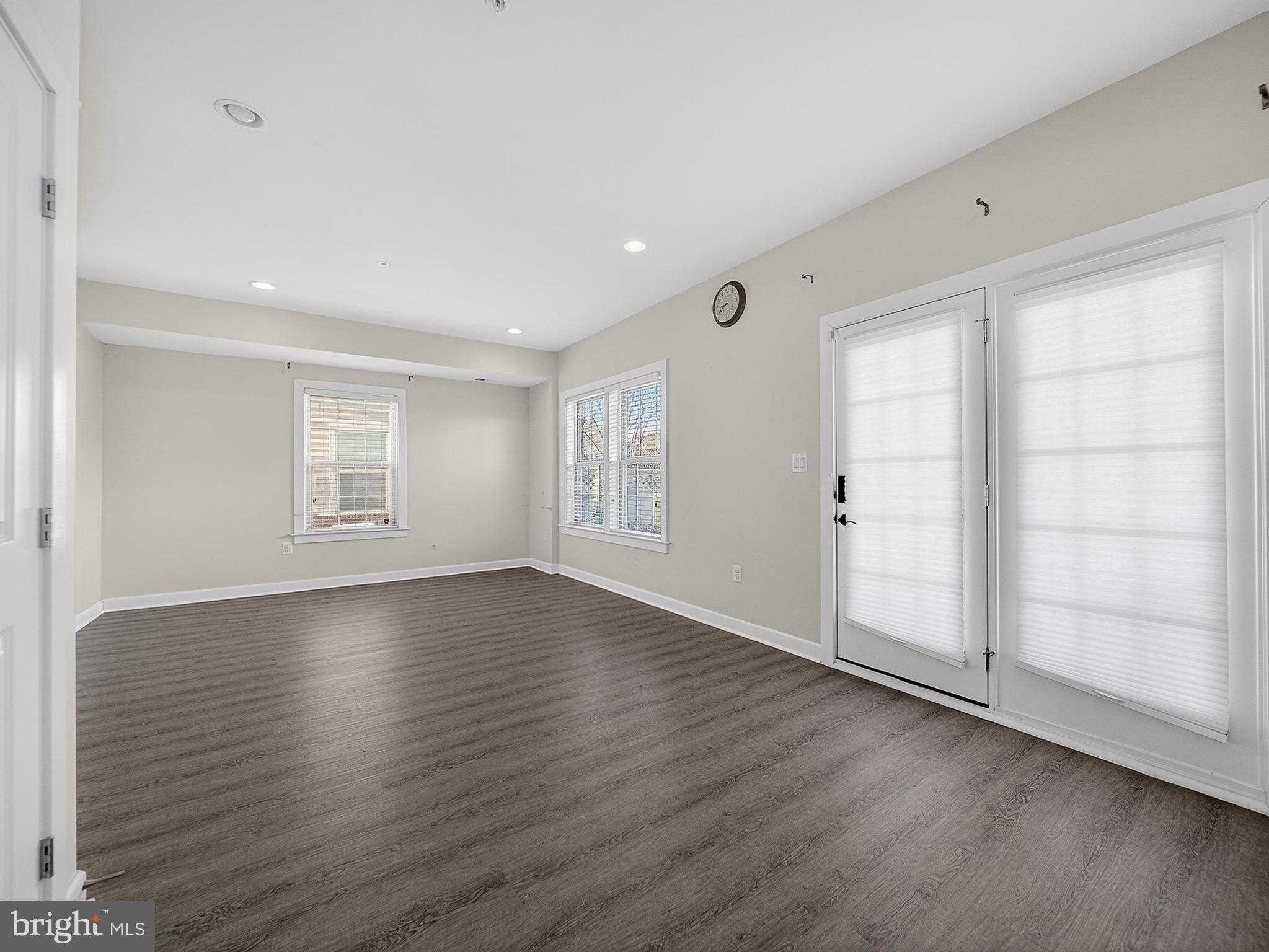 2914 Middleham CT photo 39