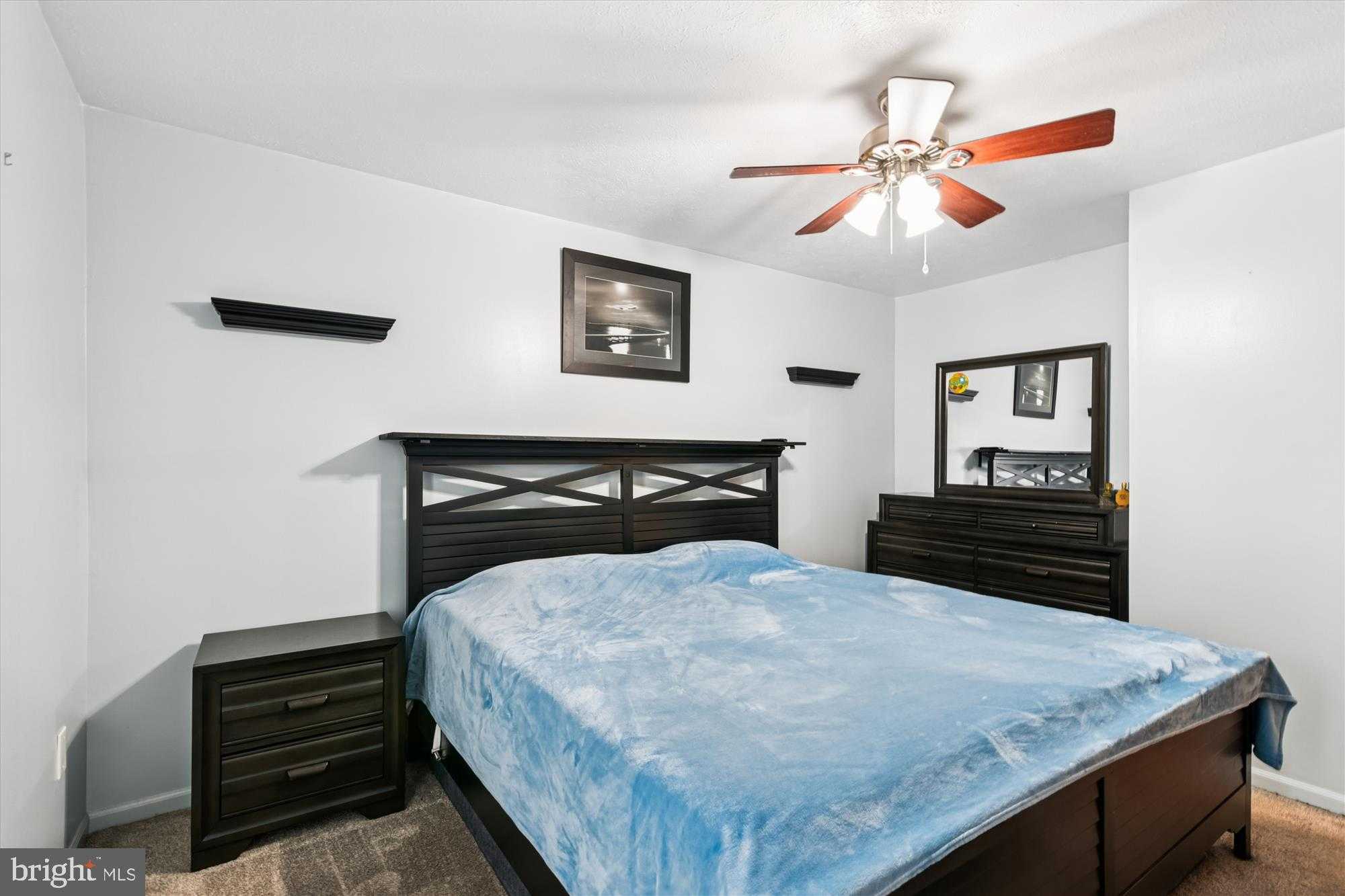 903 Harvey Ln photo 10