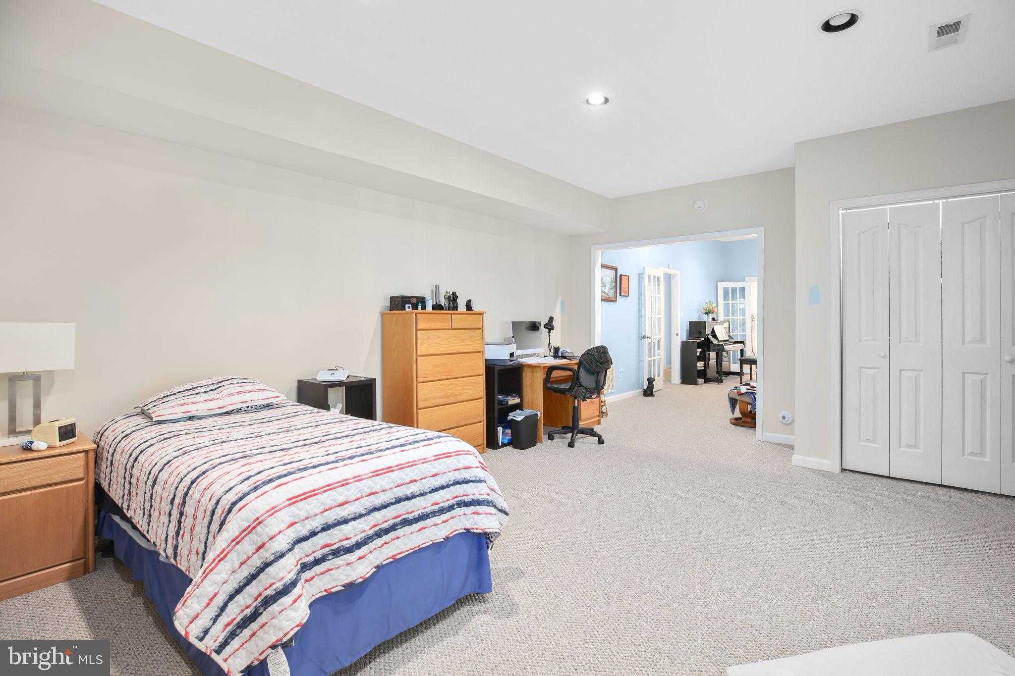 108 Huntington Hills Ln photo 35