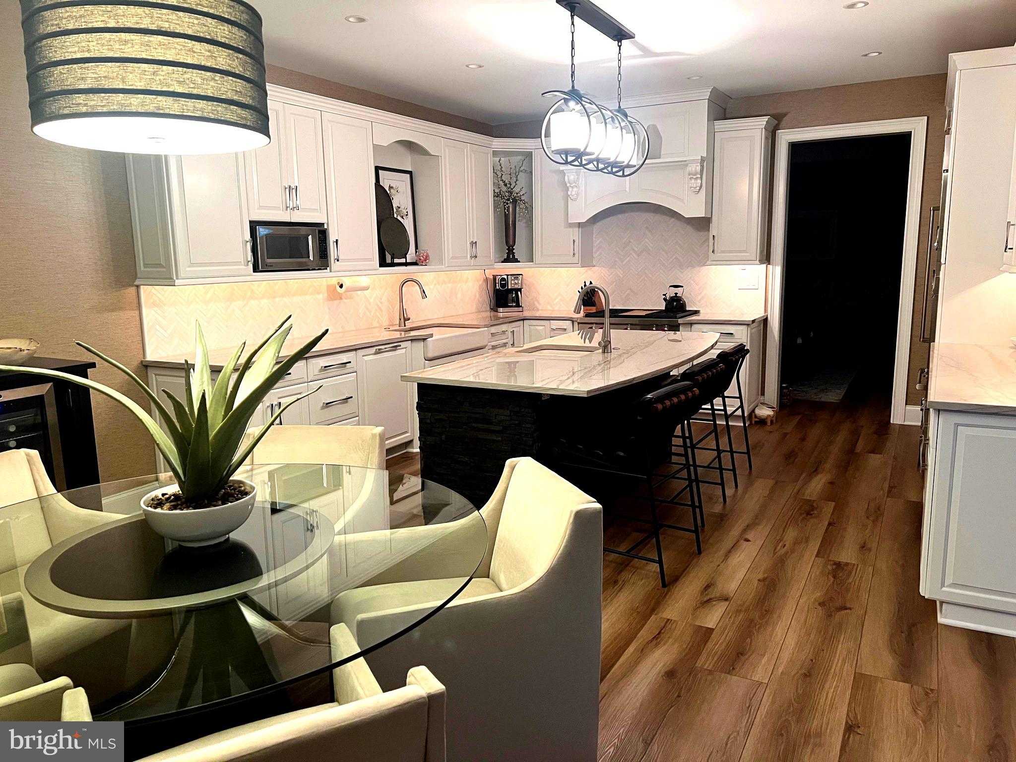 580 Farmdale Cir photo 10