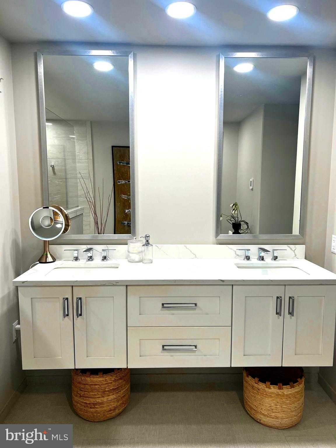 580 Farmdale Cir photo 26