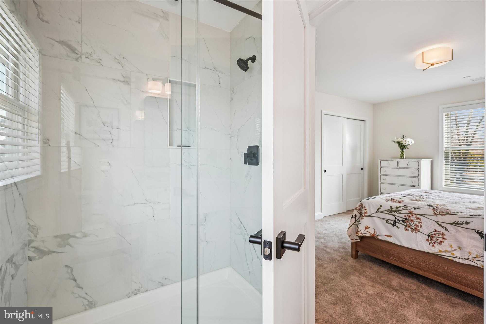 607 North St photo 20