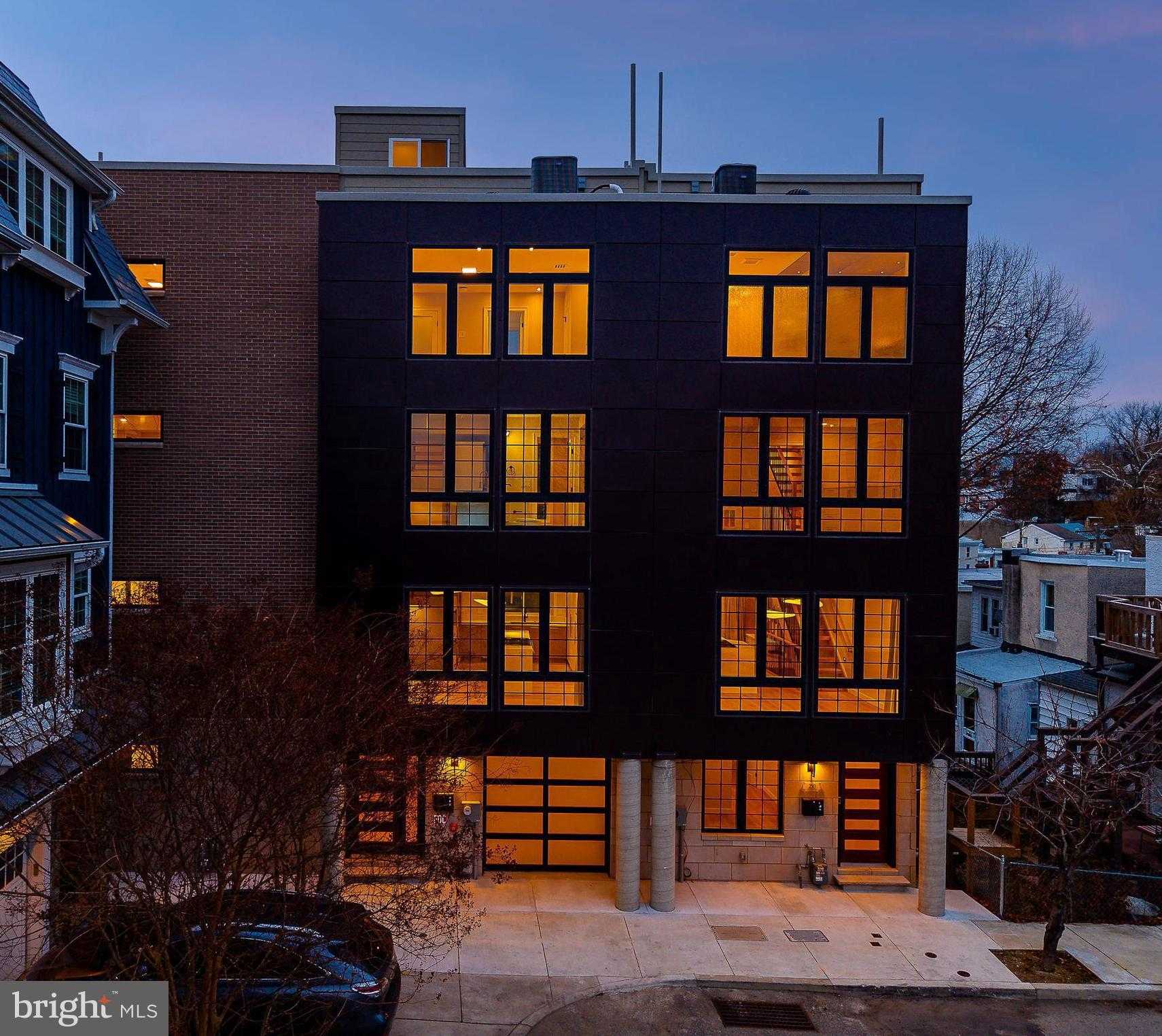 250 Gates St photo 2