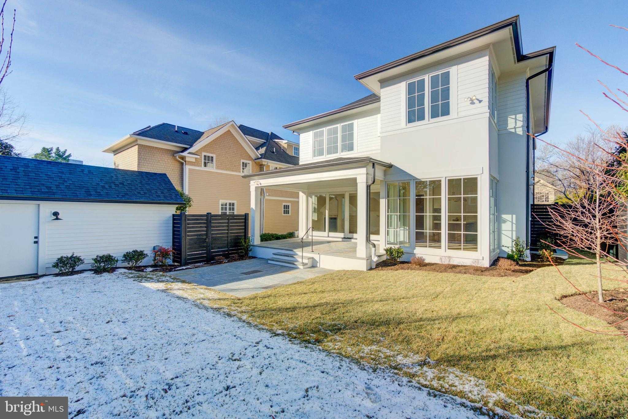 4422 Walsh St photo 87