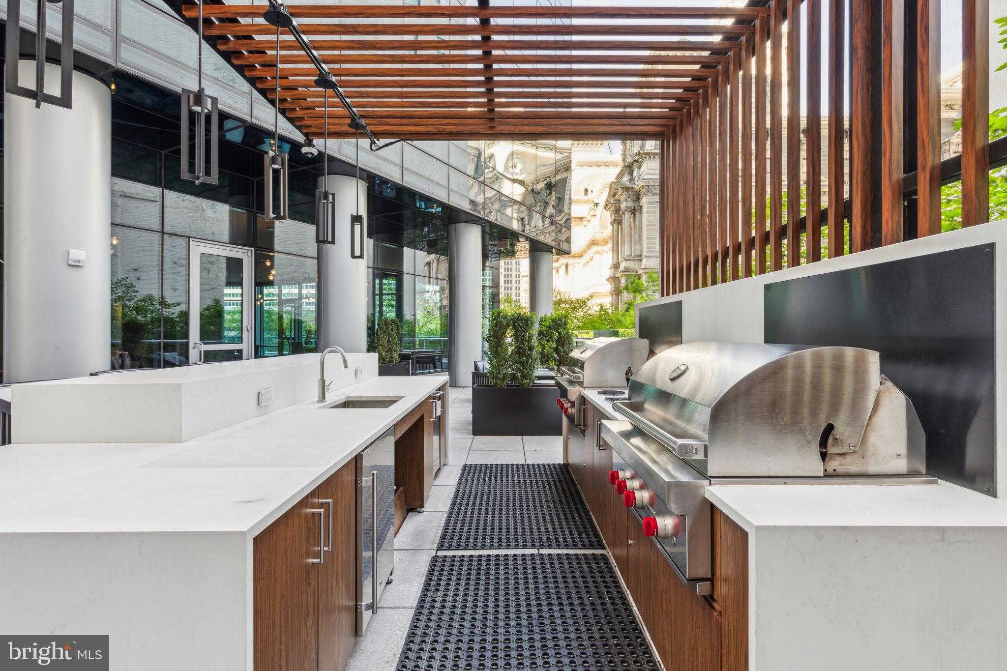 1414 S Penn Sq Unit 24f photo 36