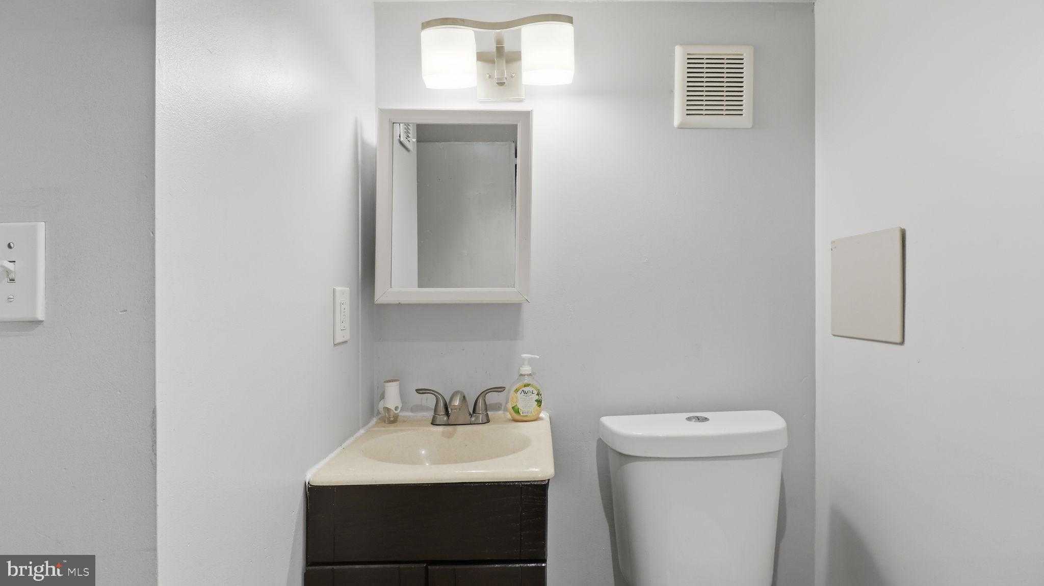 211 Fagley St photo 15