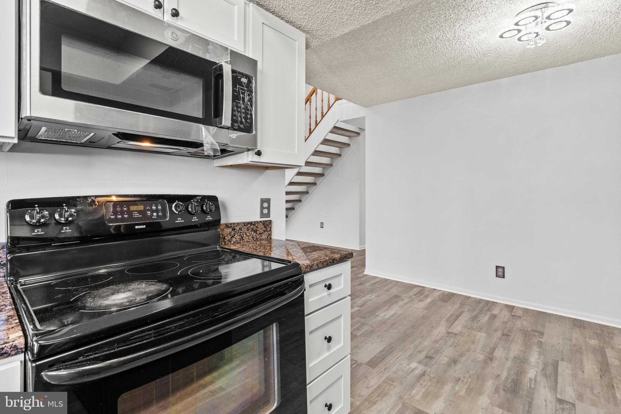 3903 Golf Tee CT Apt 301 photo 21