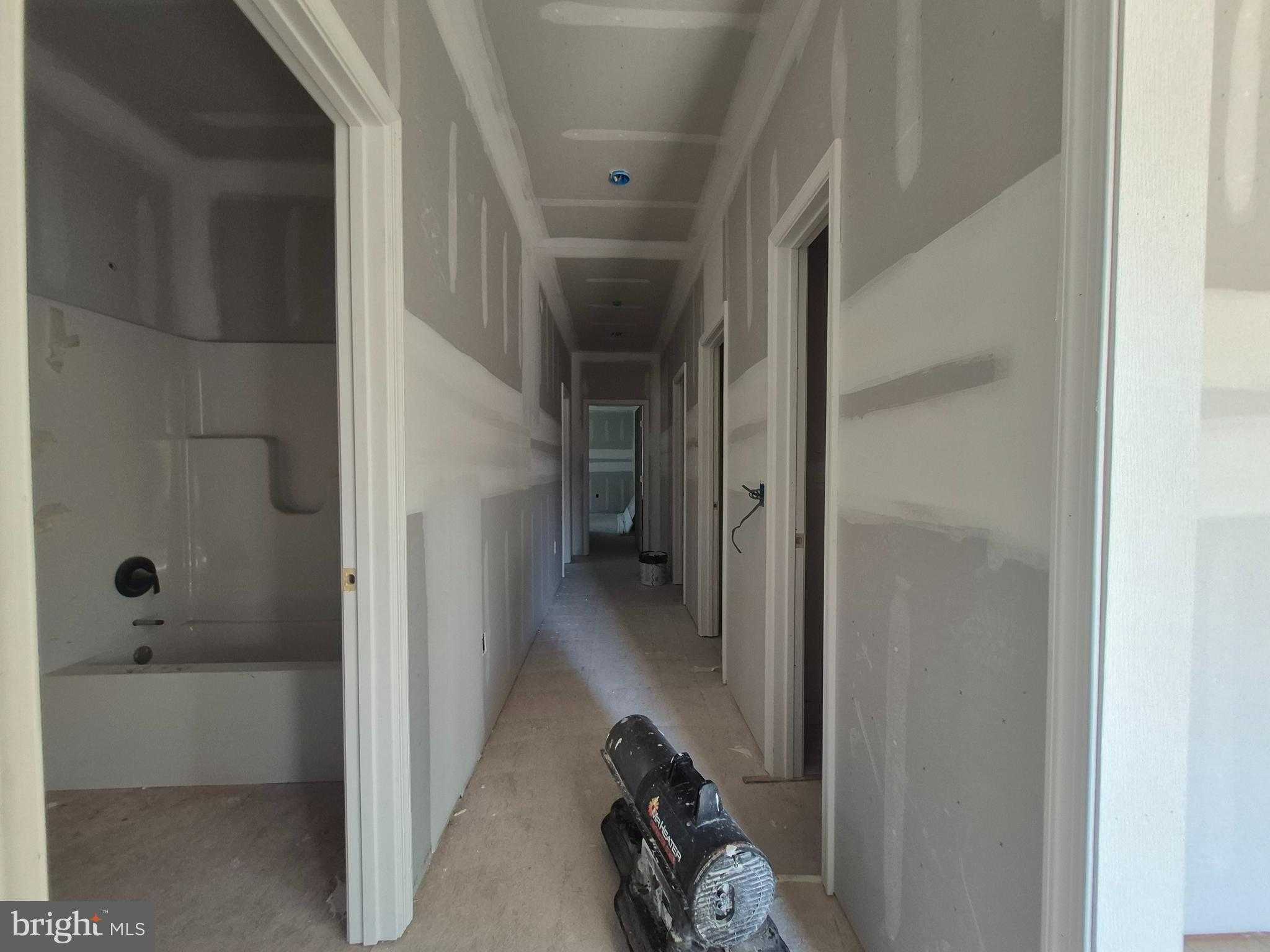 314 Locust St photo 9