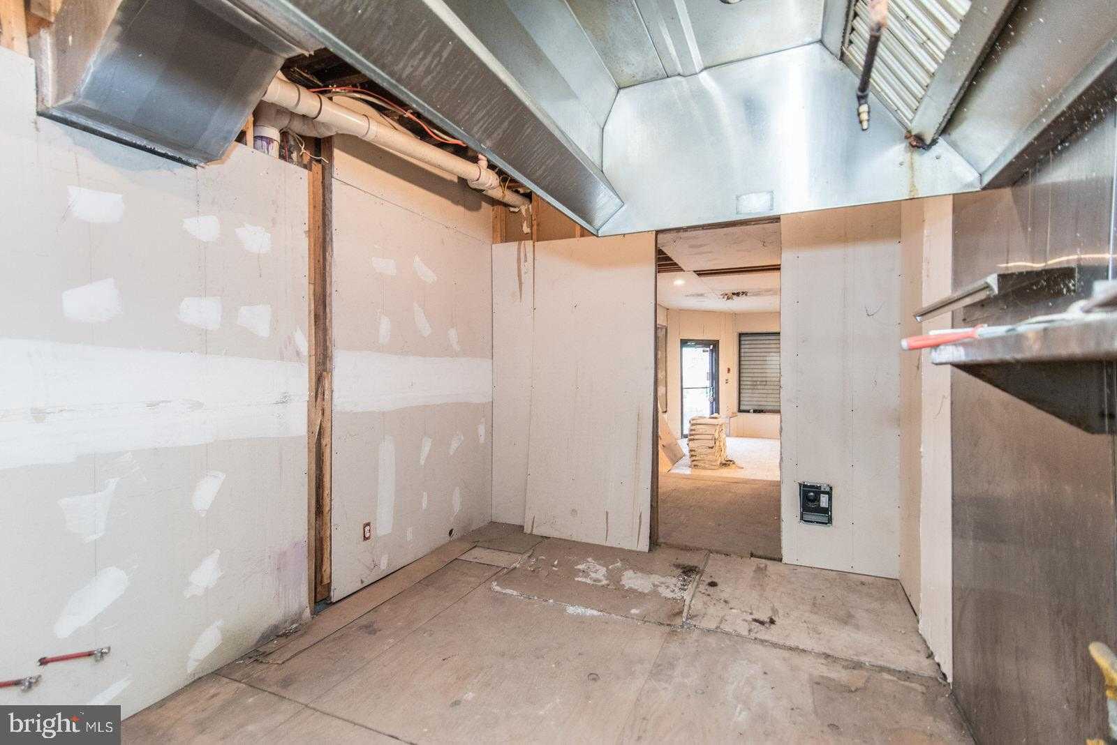 3964 N 7th St photo 11